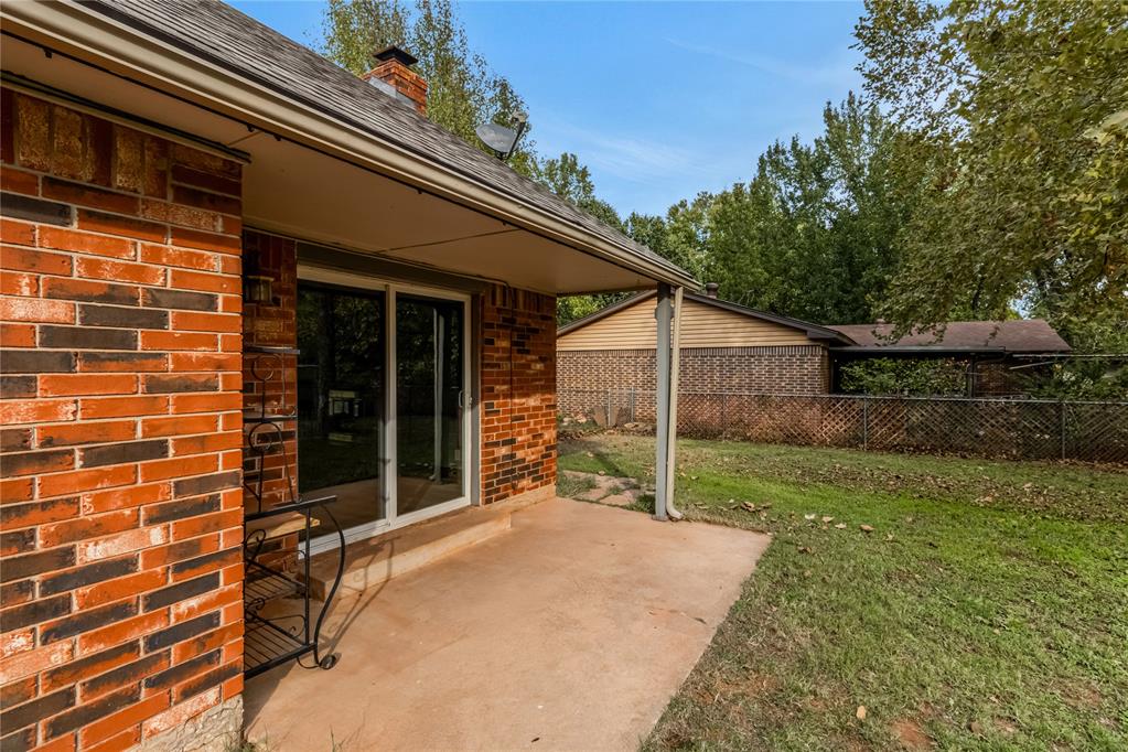 324 E Carson Lane