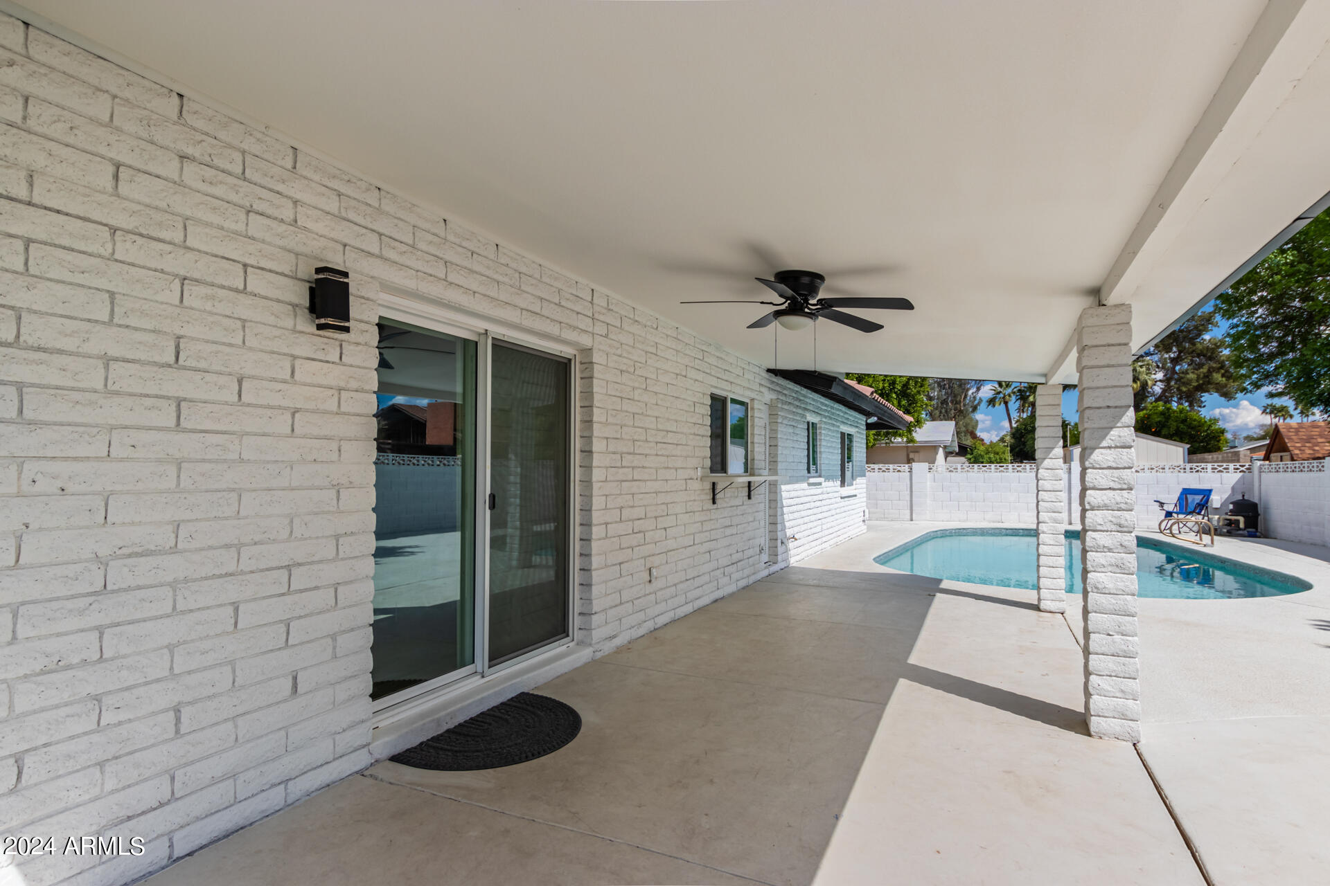 721 W PORT ROYALE Lane