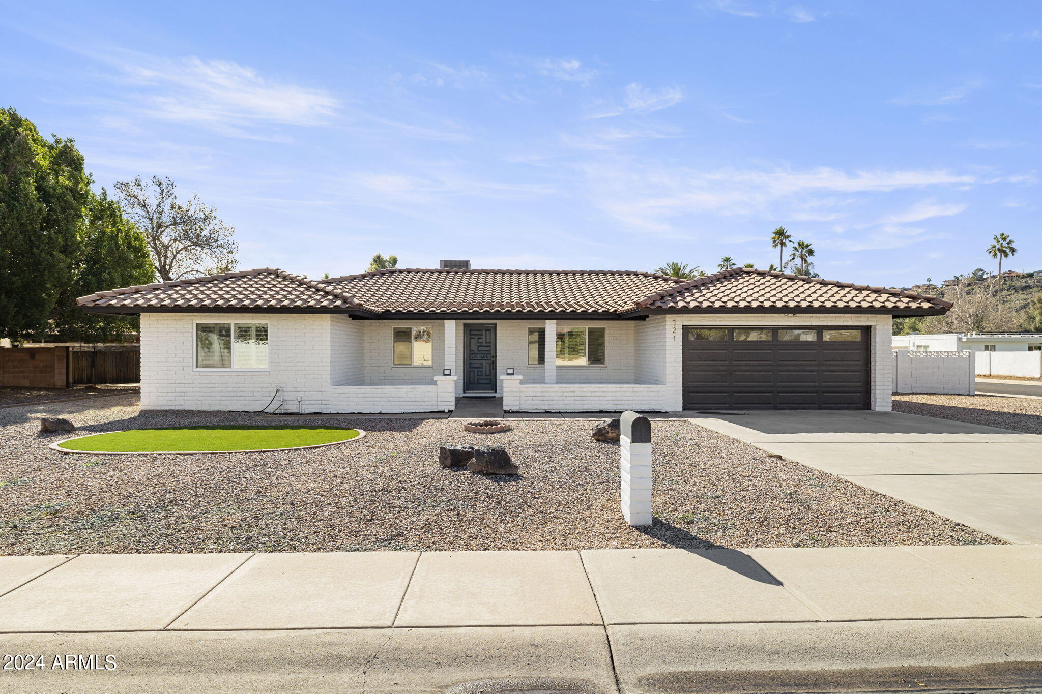 721 W PORT ROYALE Lane