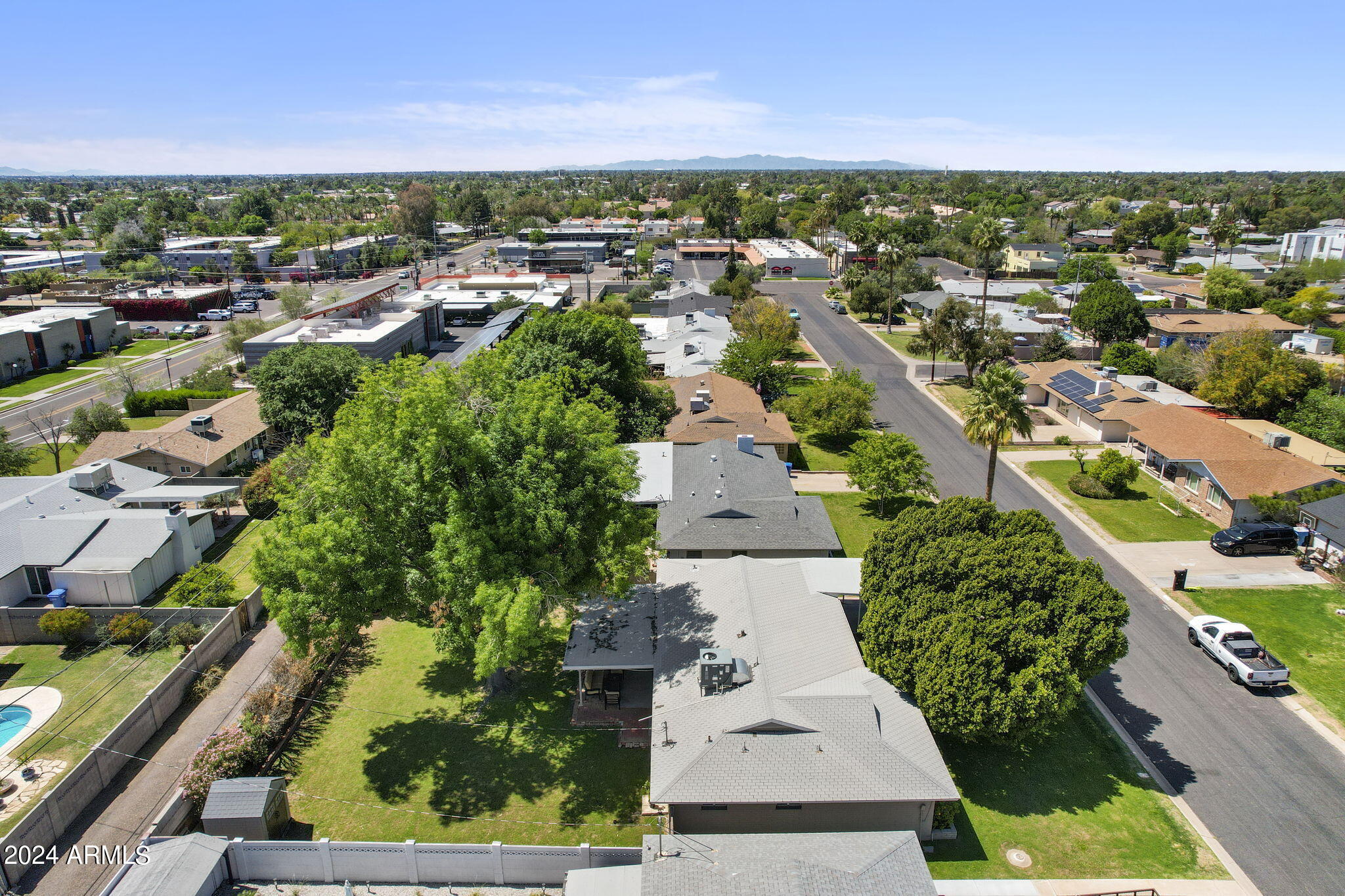 1637 E SIERRA VISTA Drive