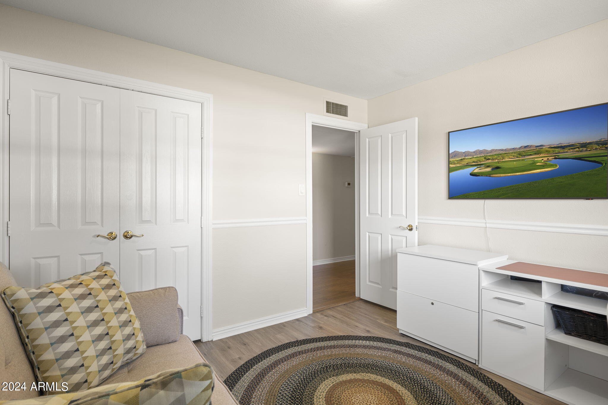 1637 E SIERRA VISTA Drive