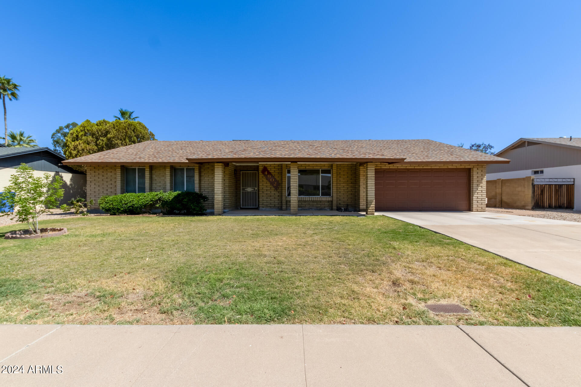 4902 E Kathleen Road