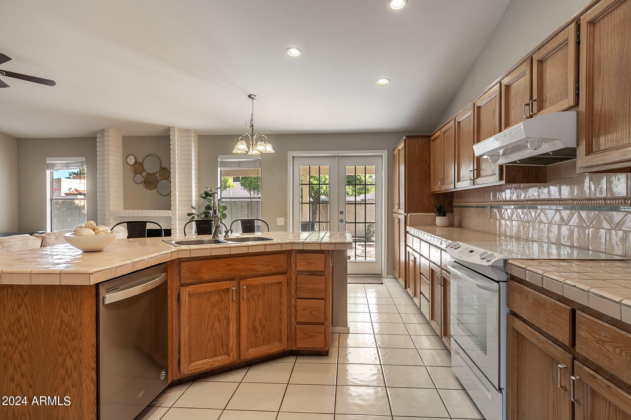 10909 E KALIL Drive