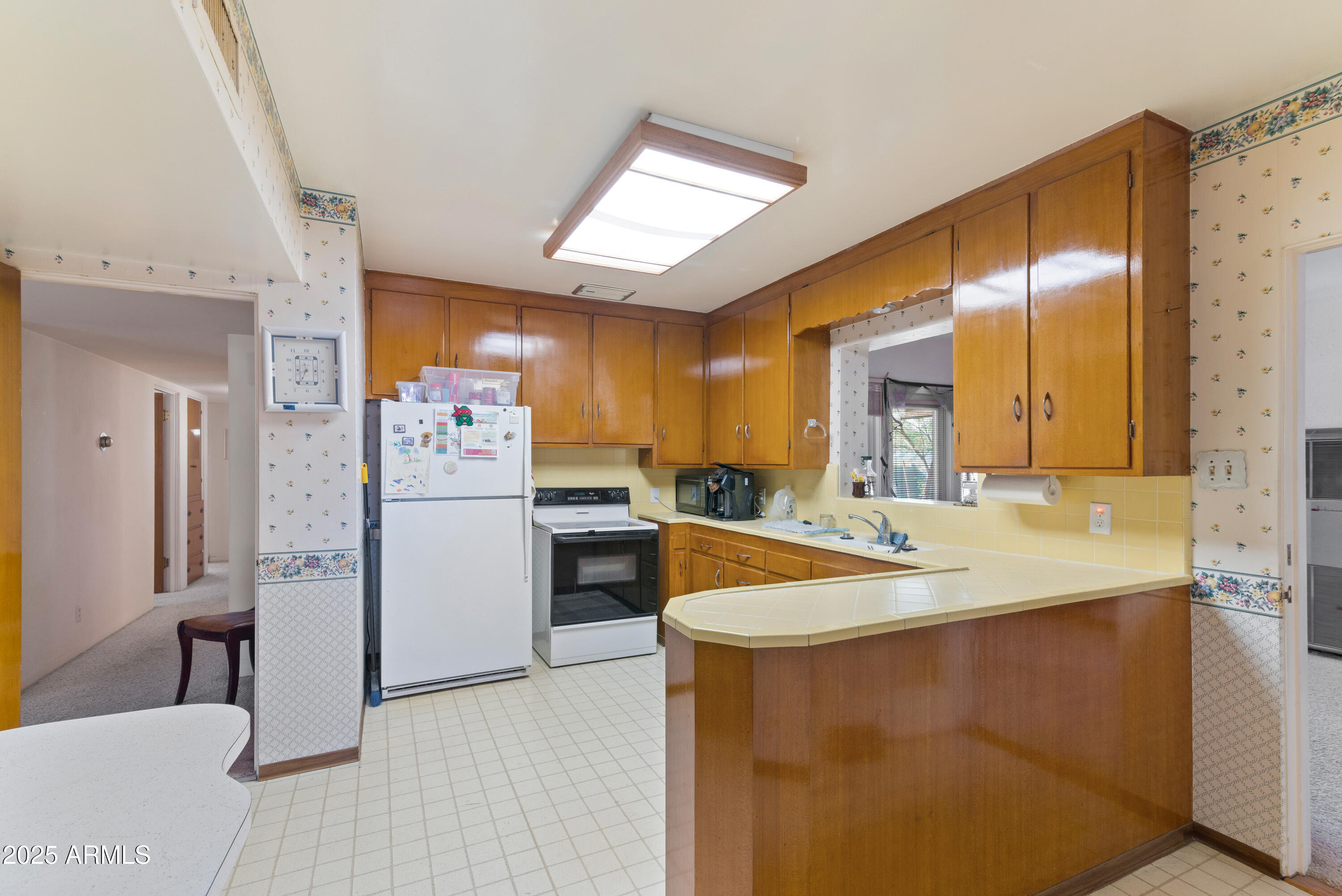 6850 N 15TH Place