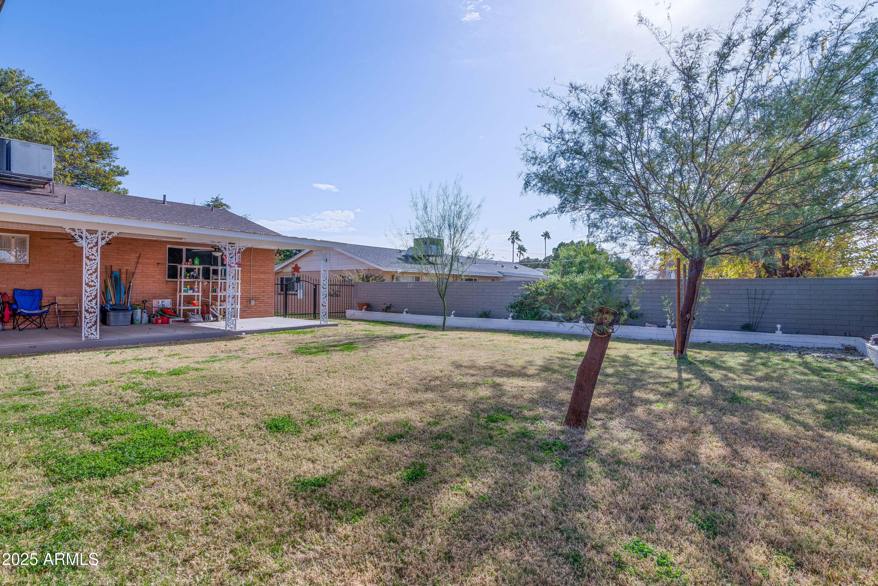 6850 N 15TH Place