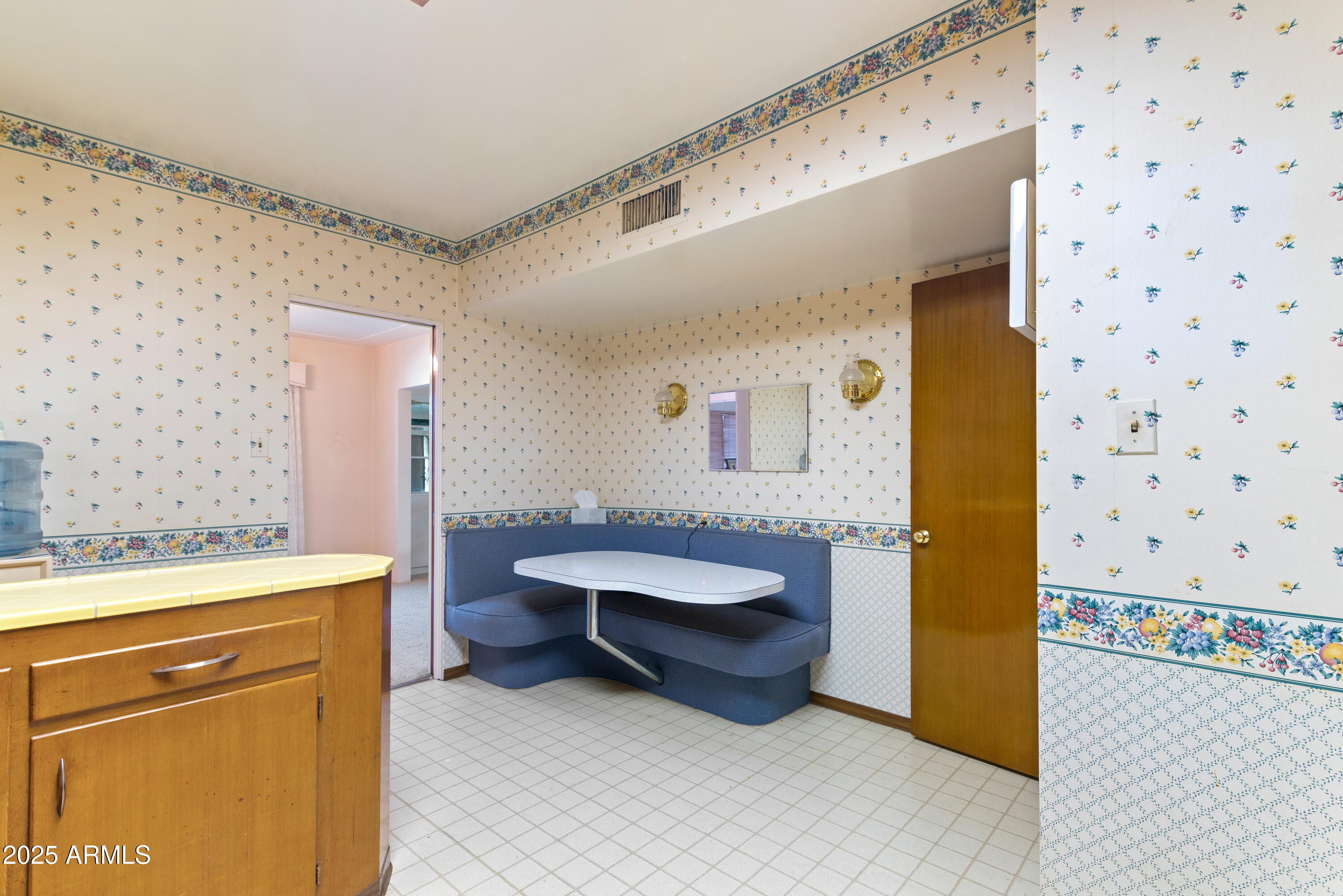 6850 N 15TH Place