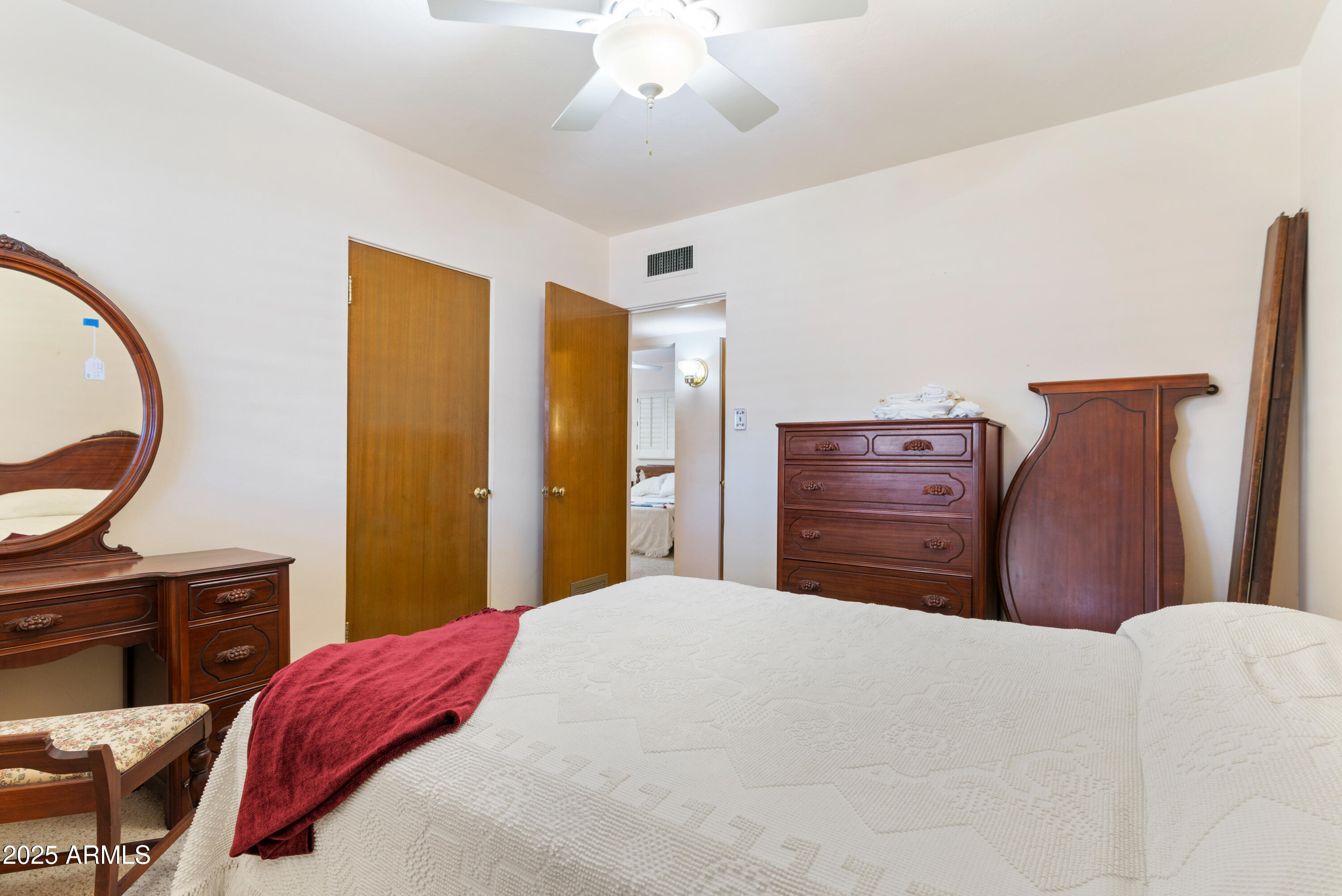 6850 N 15TH Place
