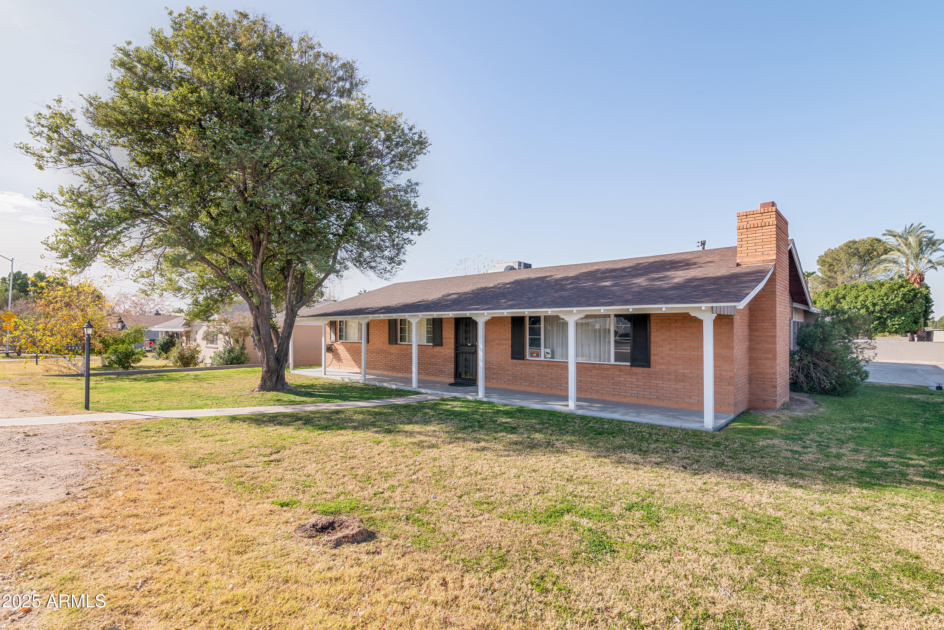 6850 N 15TH Place