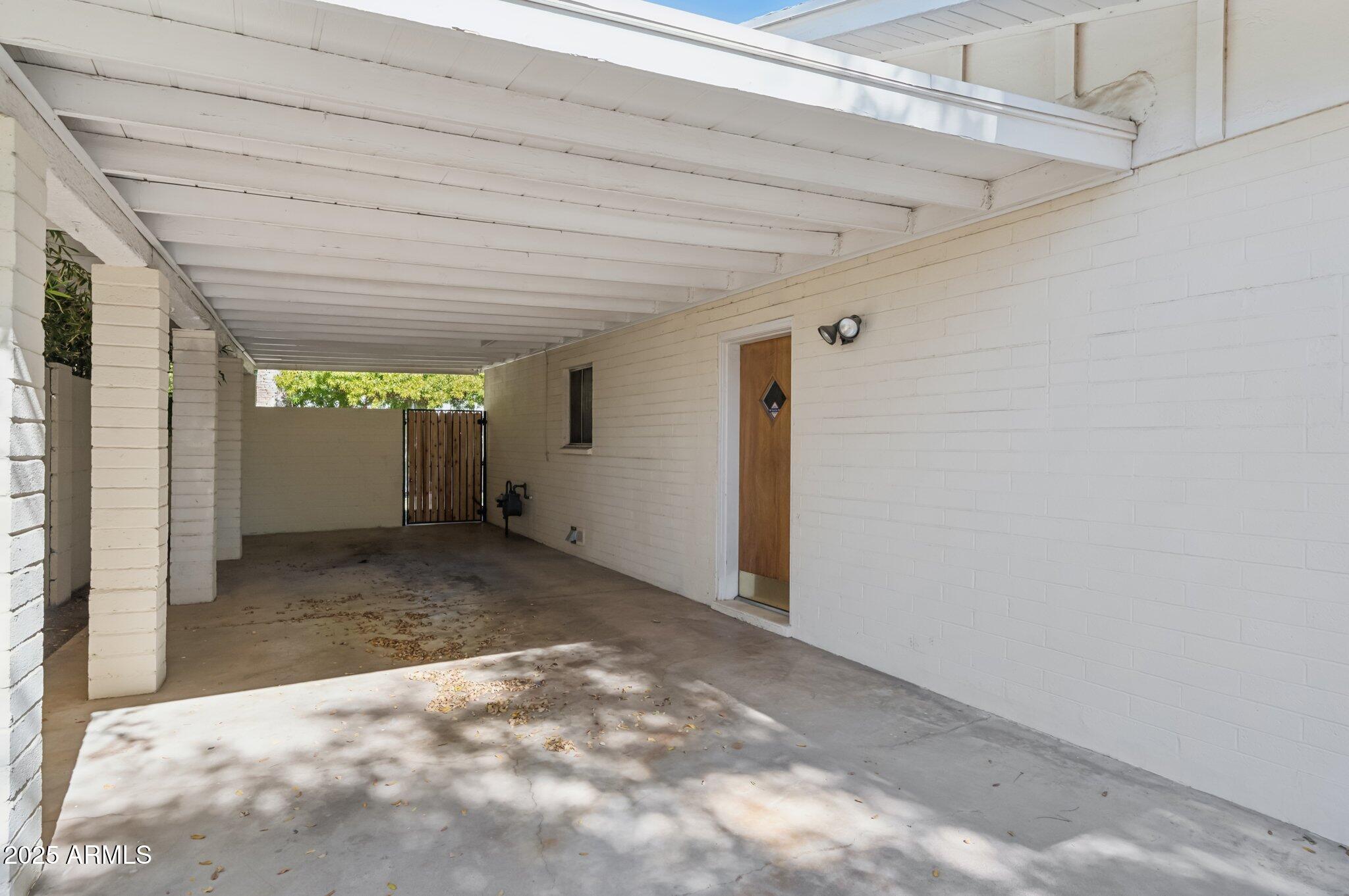 602 W PALMAIRE Avenue