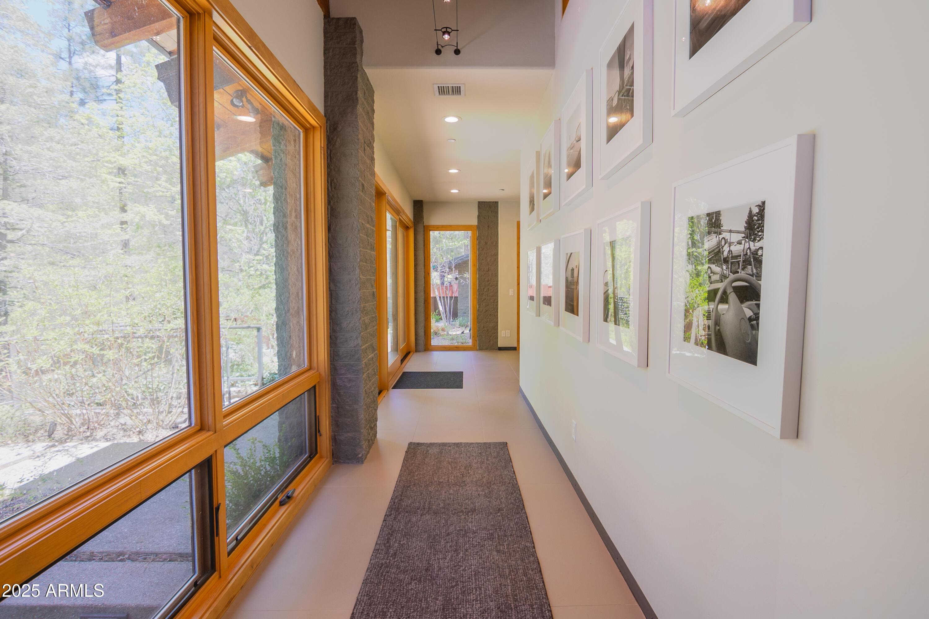 10647 N State Route 89a