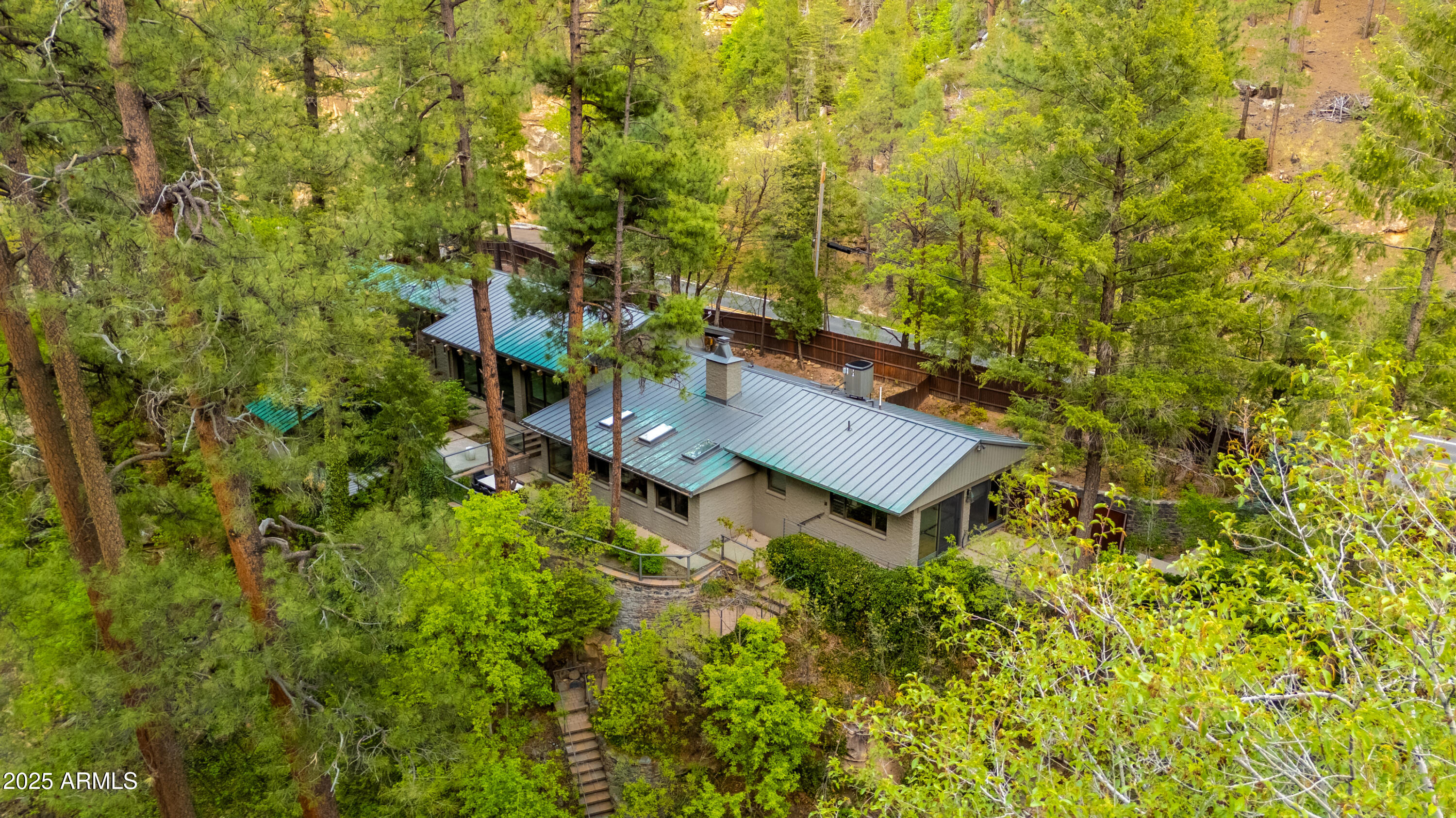 10647 N State Route 89a