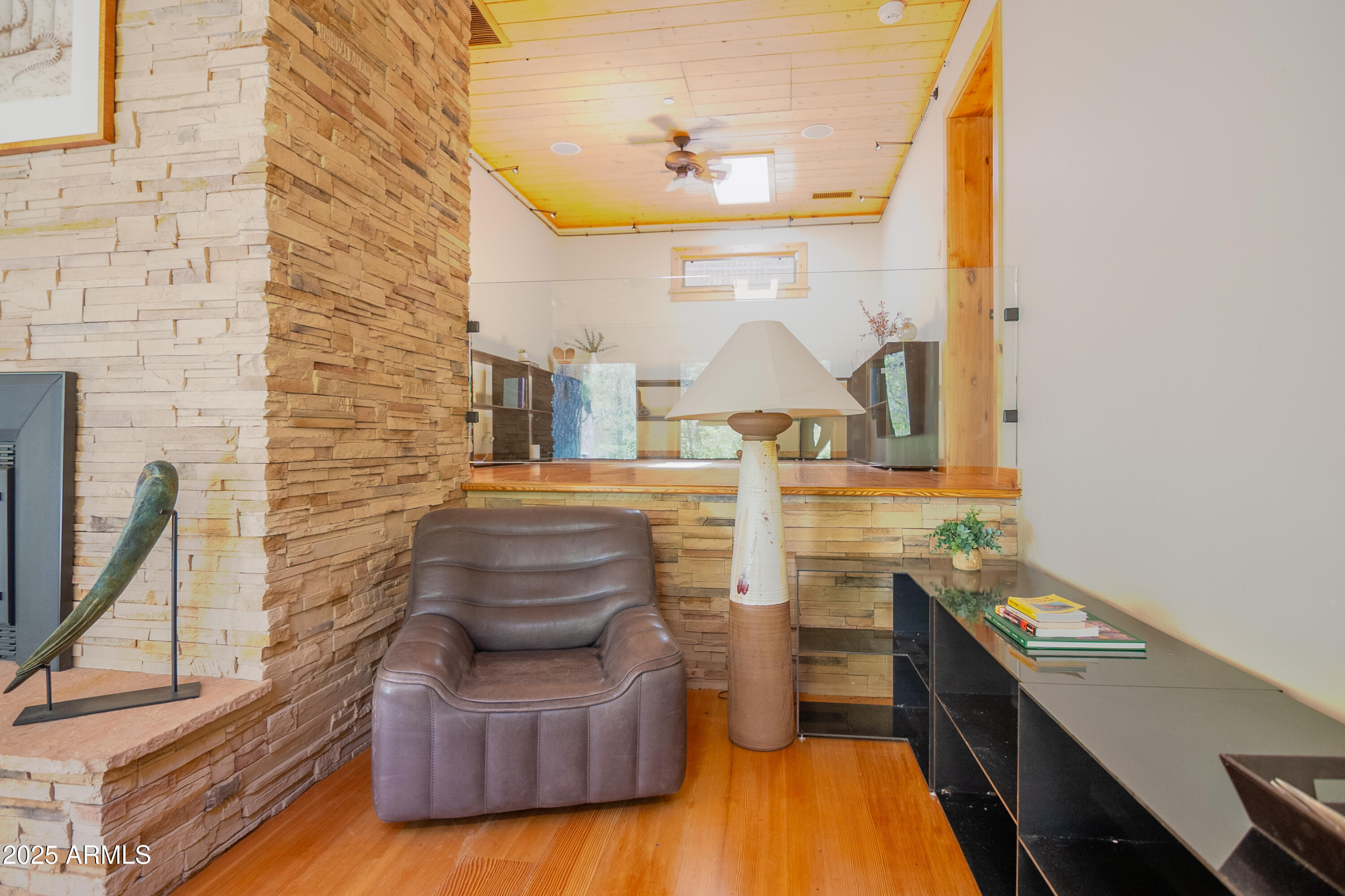 10647 N State Route 89a