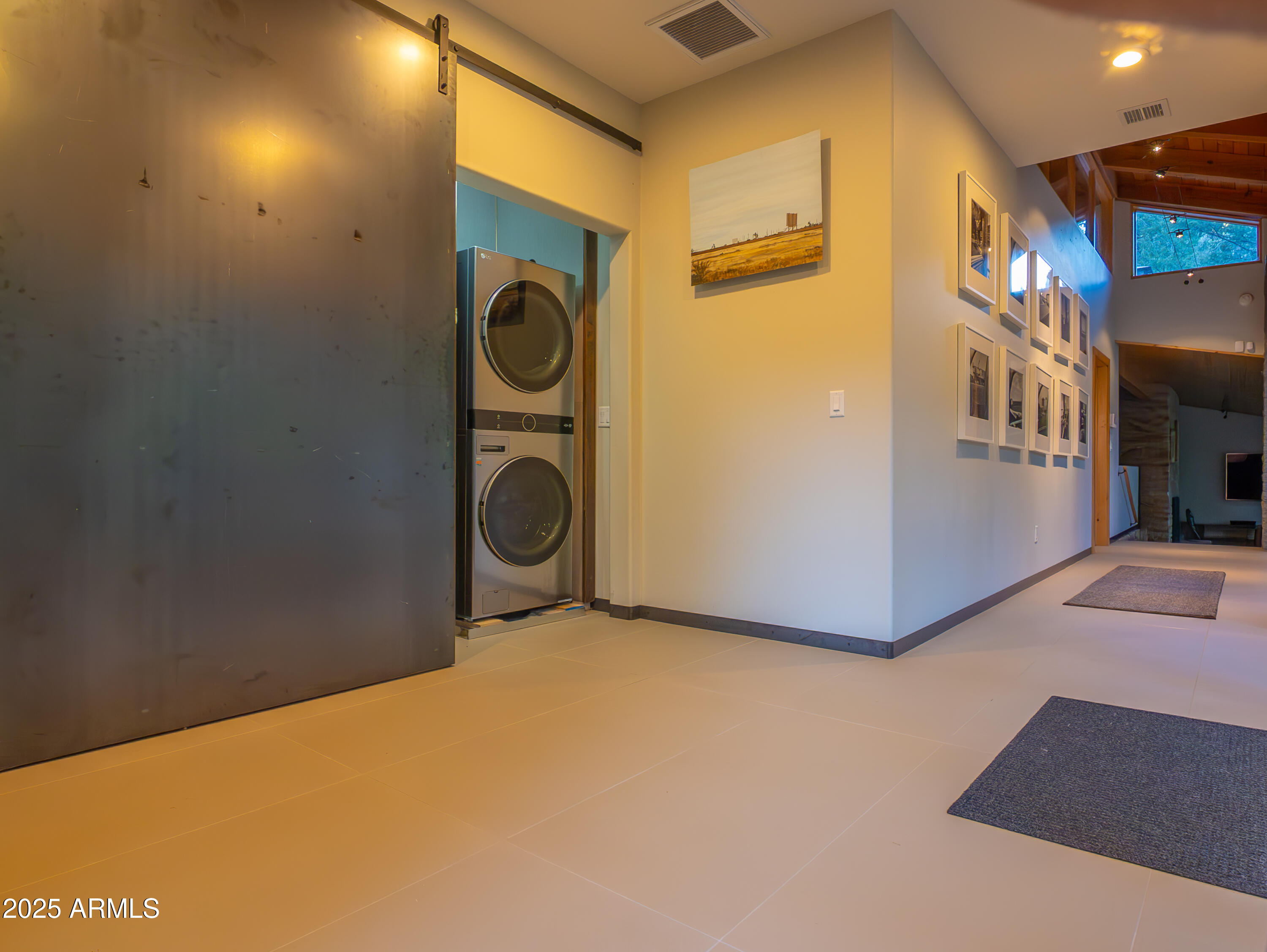 10647 N State Route 89a