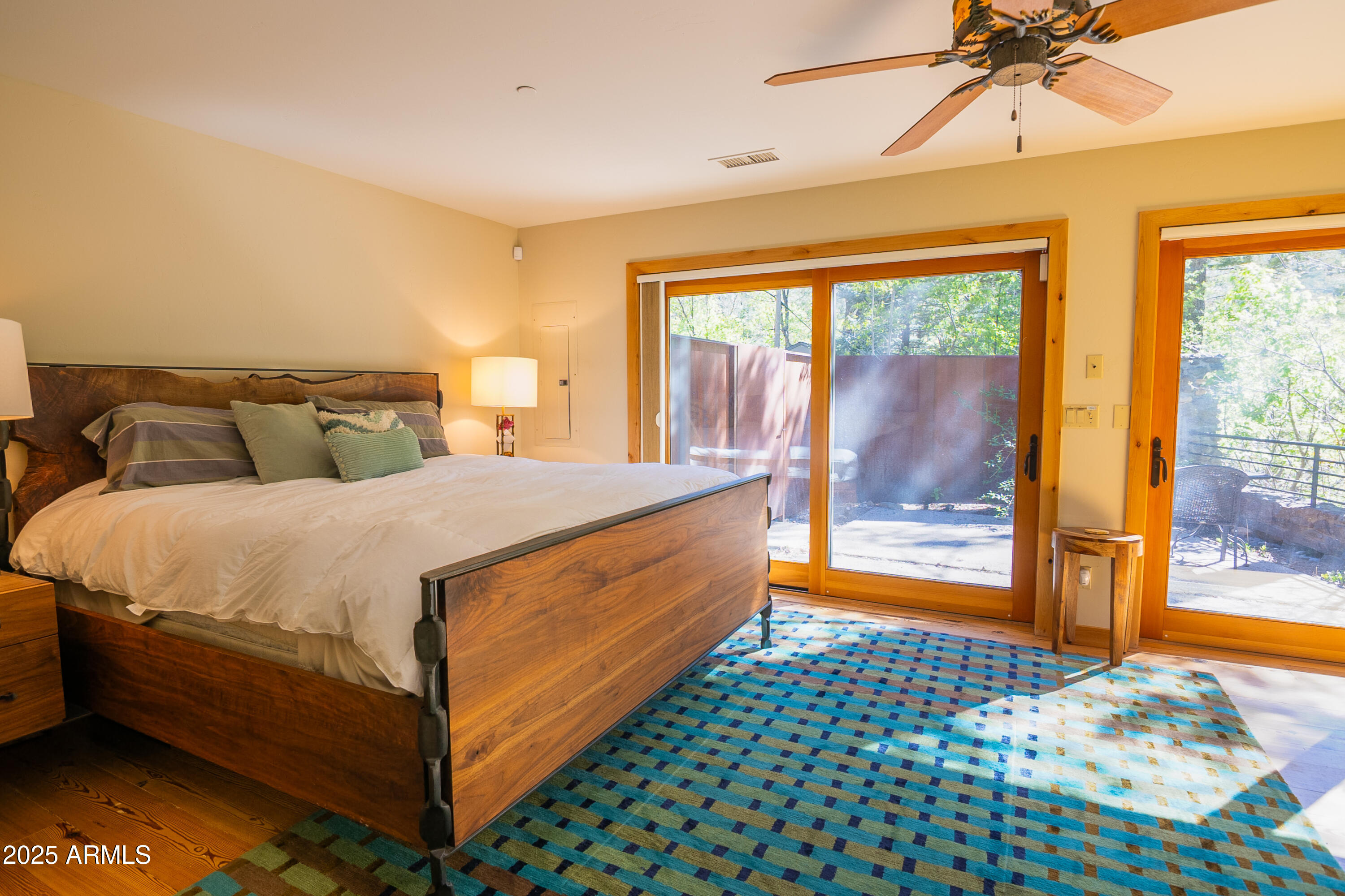 10647 N State Route 89a