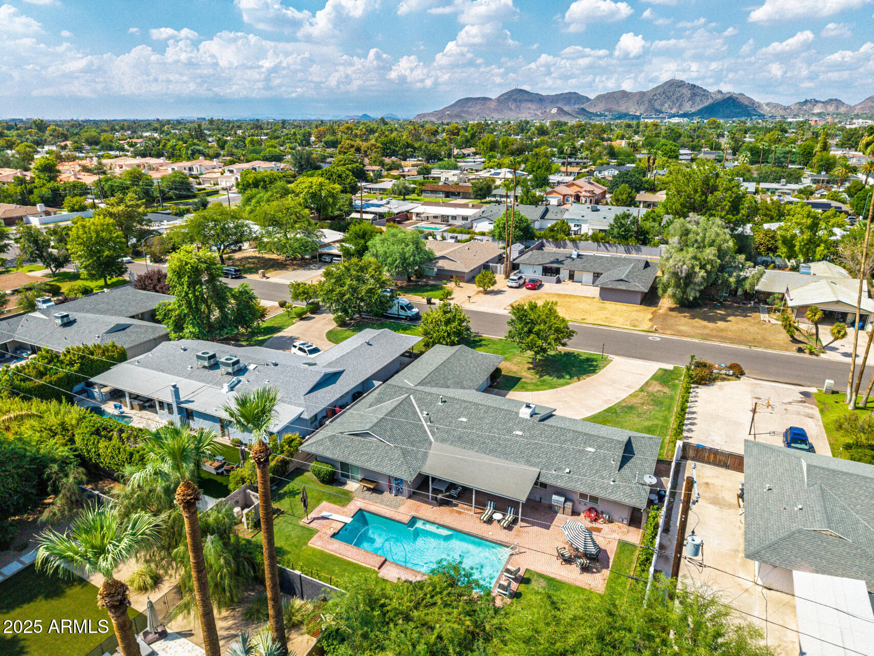 333 E KALER Drive