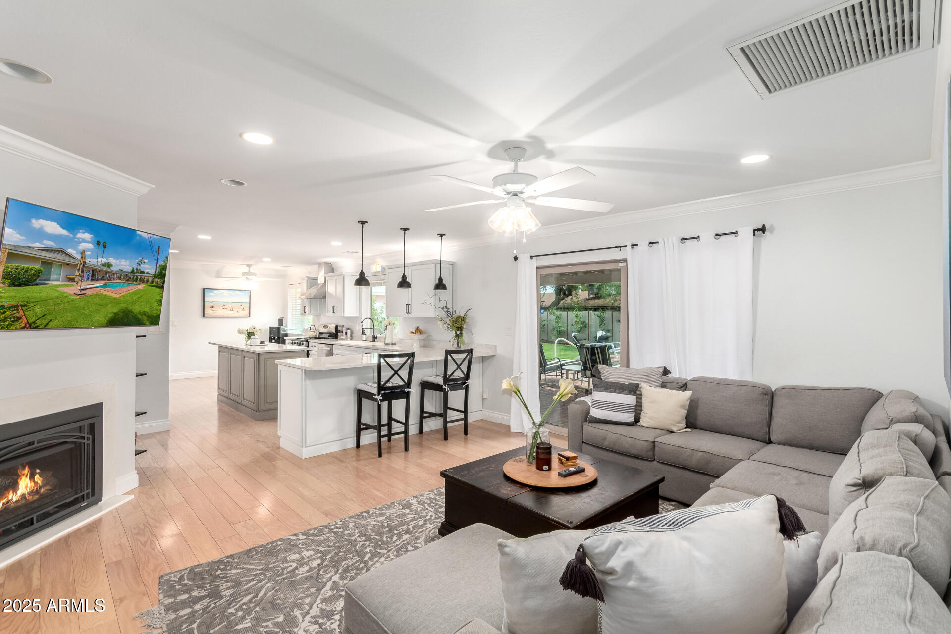 333 E KALER Drive