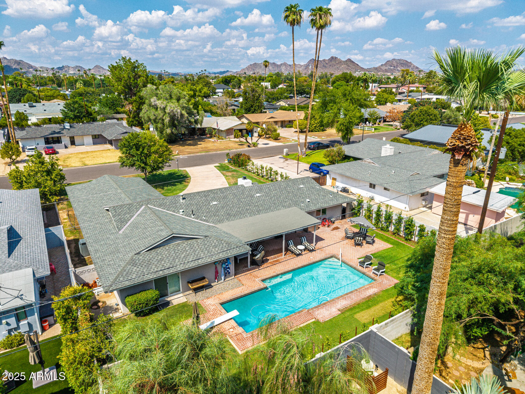 333 E KALER Drive