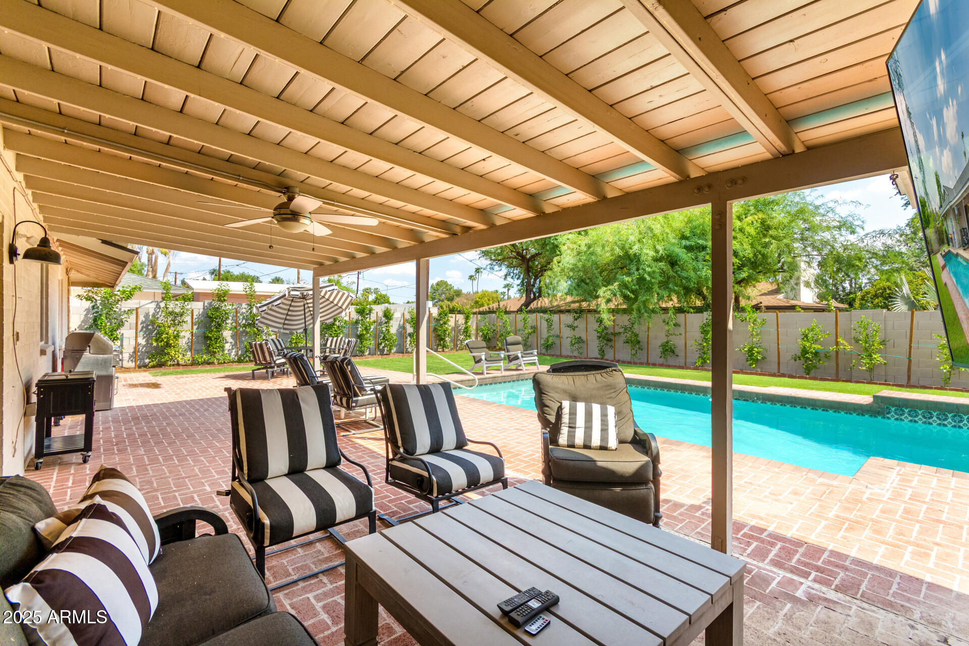 333 E KALER Drive