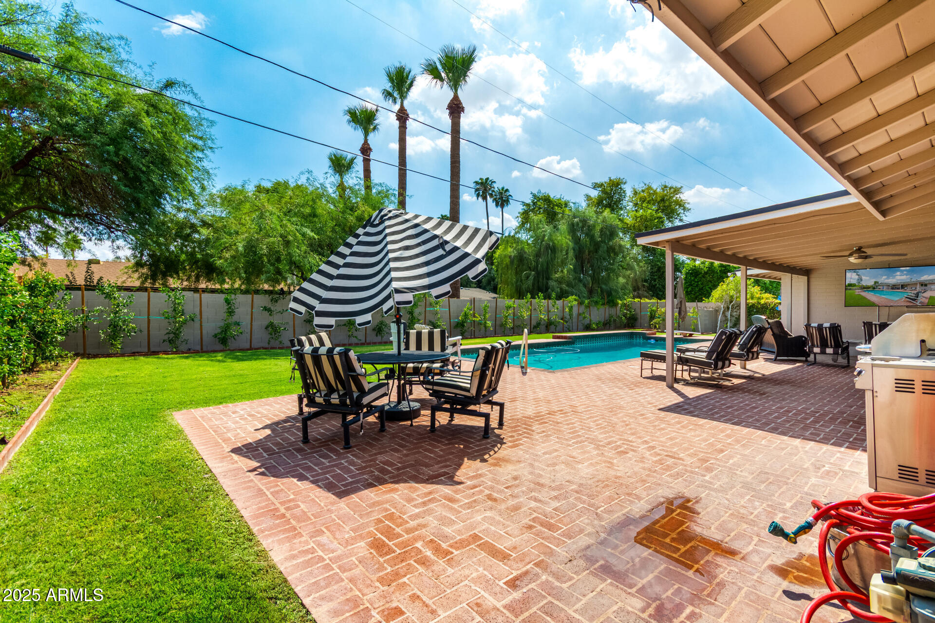 333 E KALER Drive