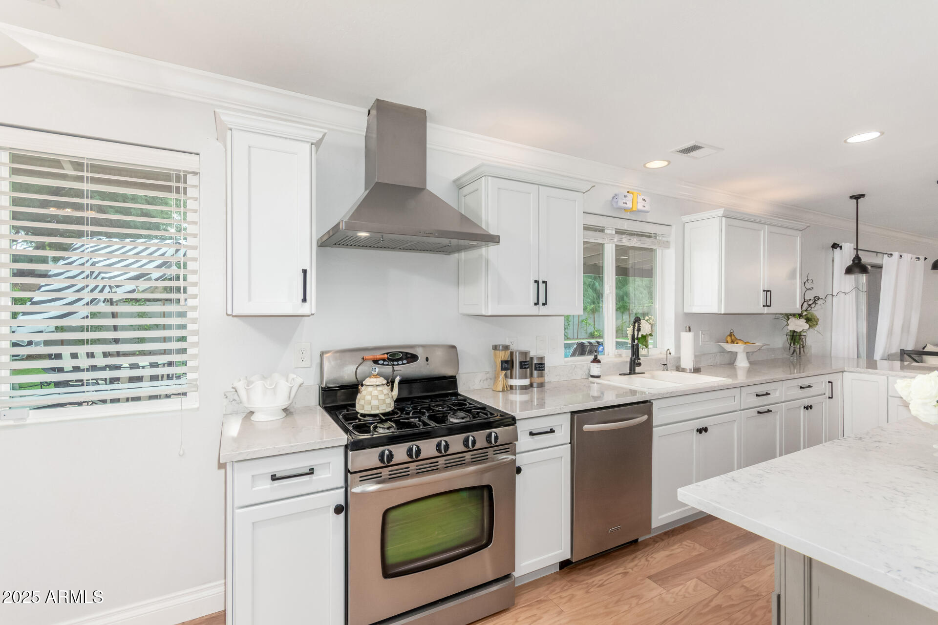 333 E KALER Drive