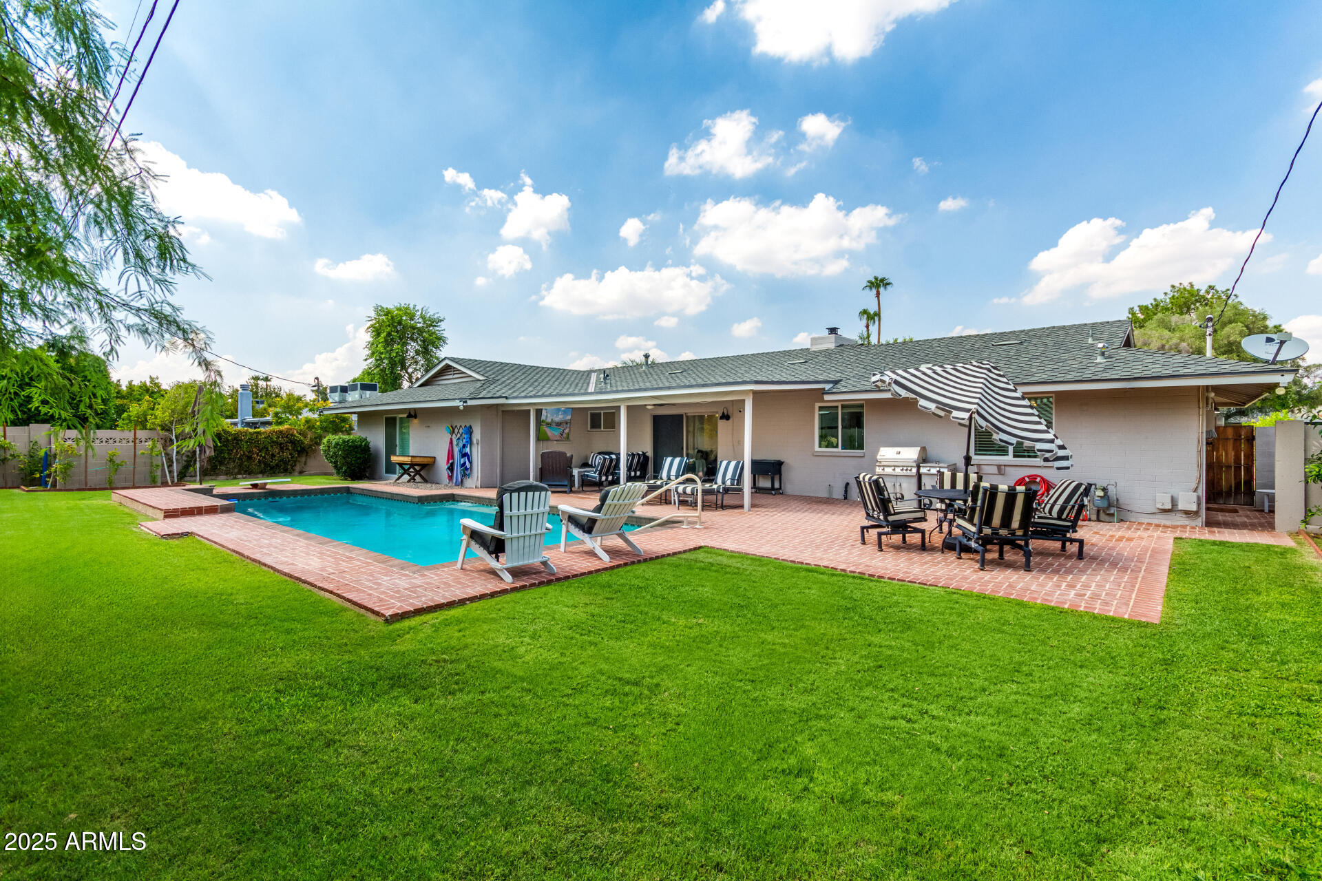 333 E KALER Drive
