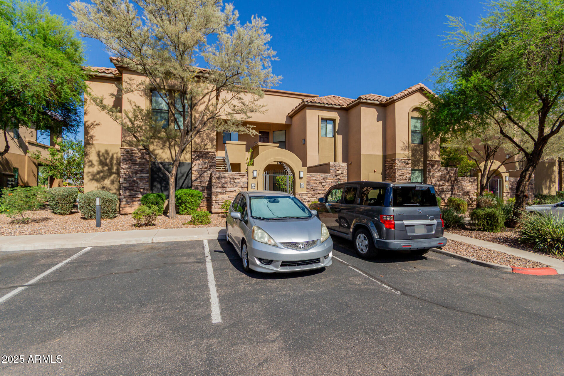 7027 N SCOTTSDALE Road, 150