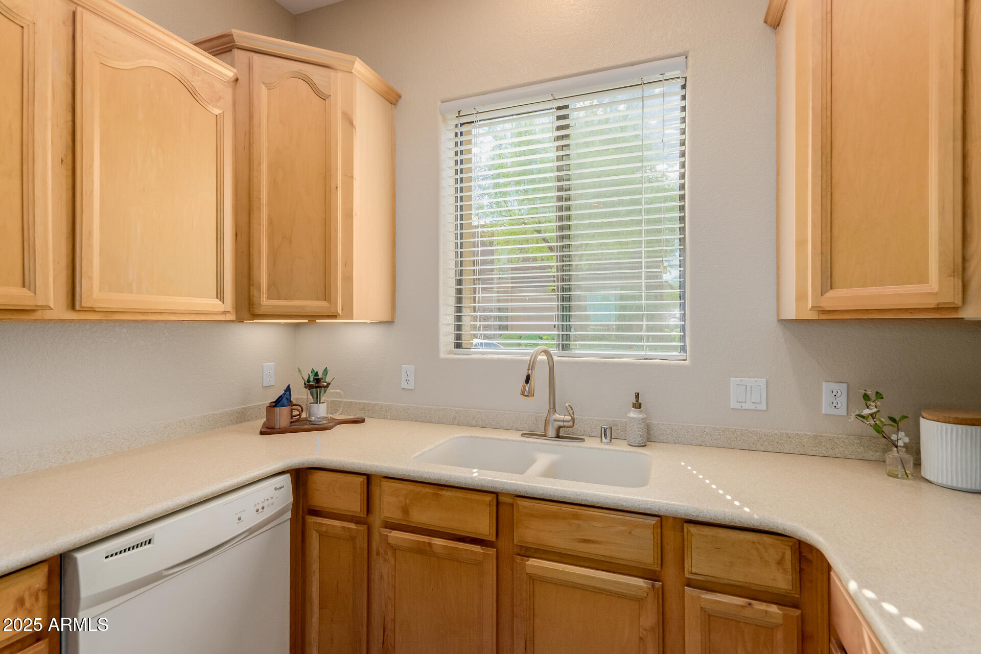 7027 N SCOTTSDALE Road, 150