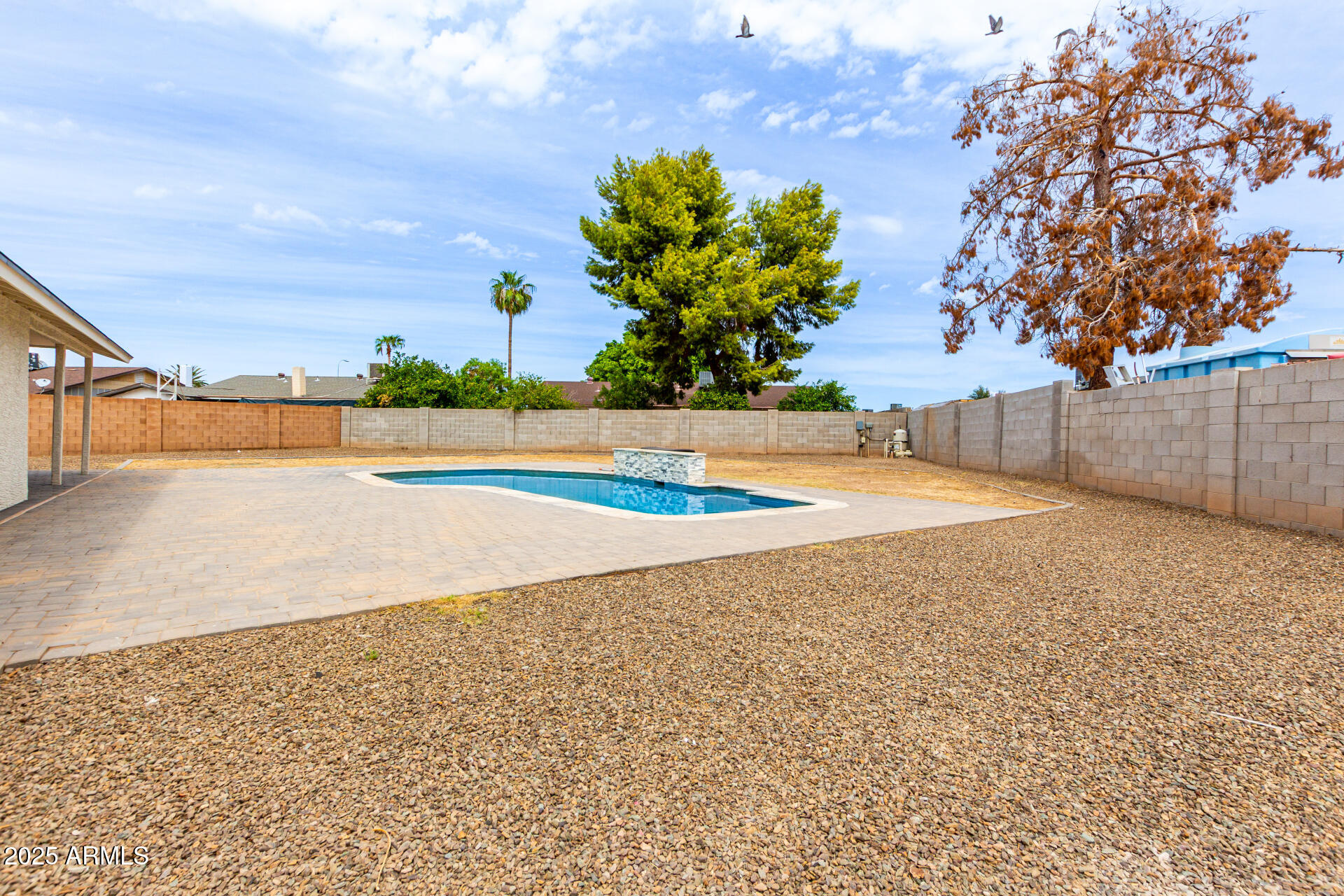 4243 N 85TH Drive