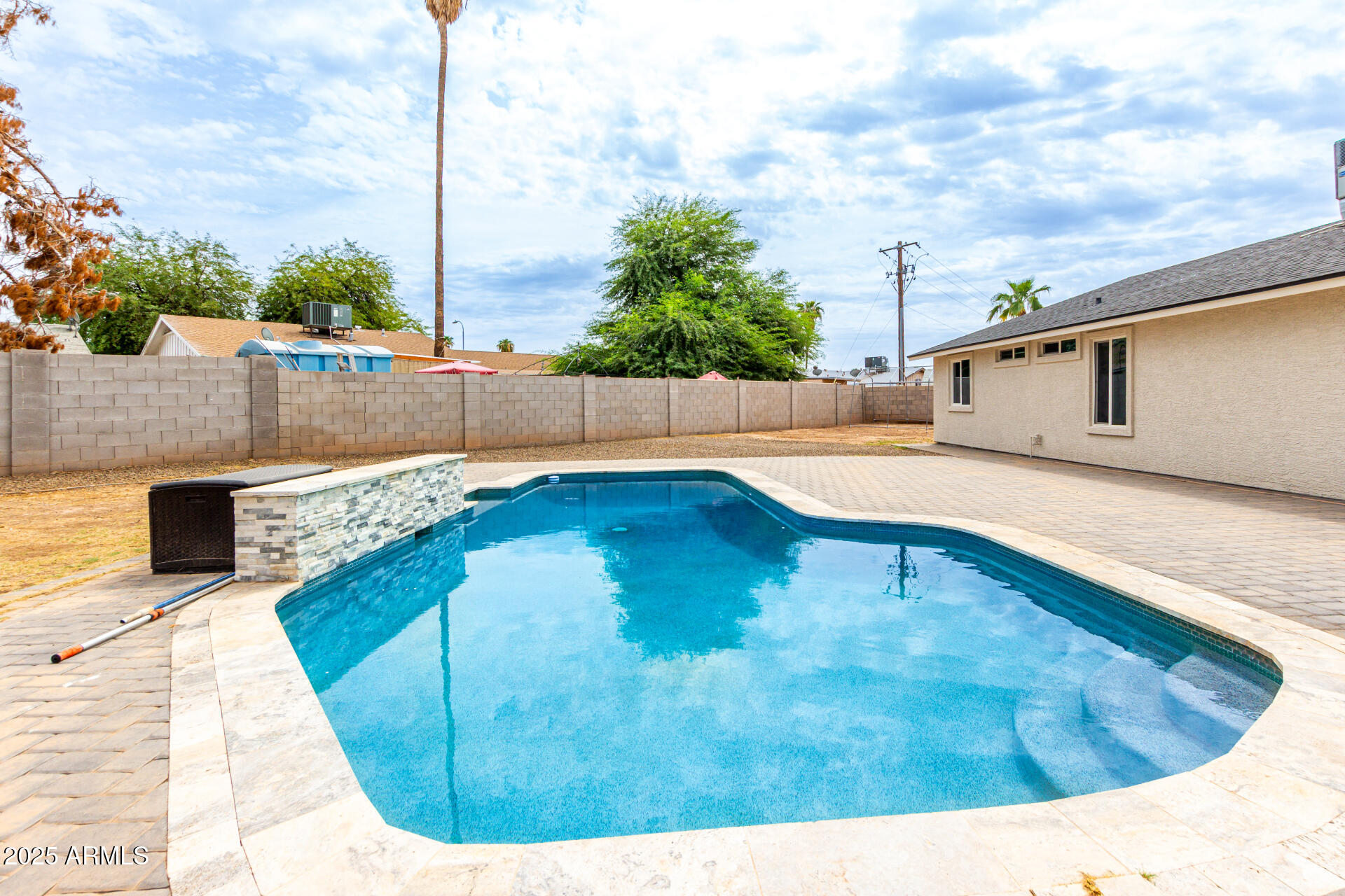 4243 N 85TH Drive