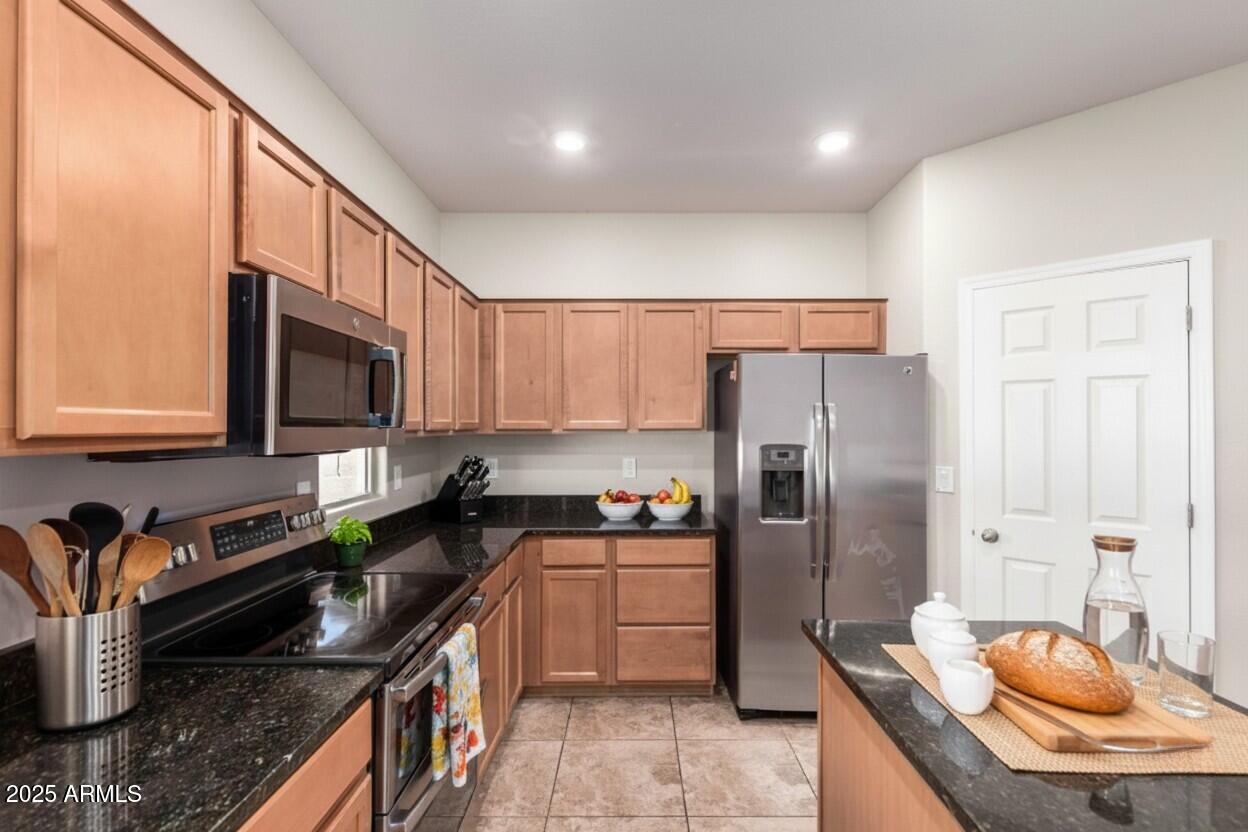 5220 S 16TH Place, Phoenix