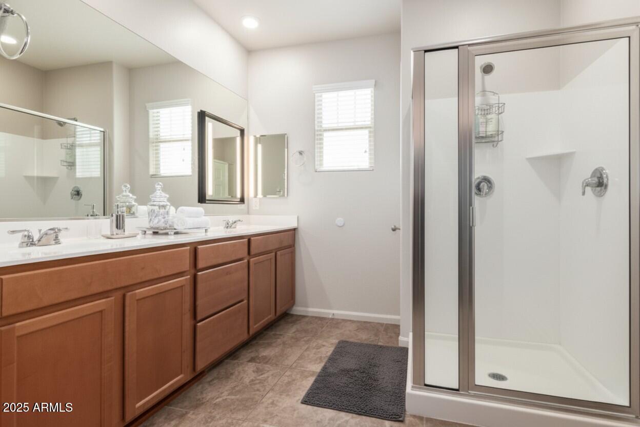 5220 S 16TH Place, Phoenix