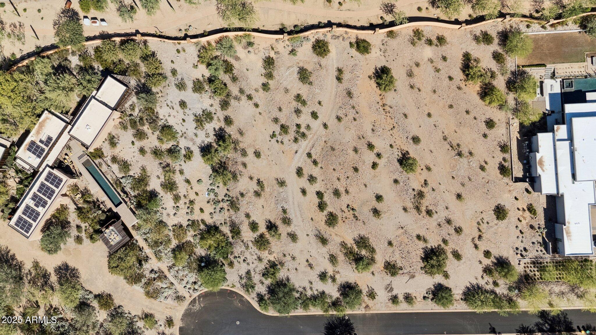 3304 E STELLA Lane, 4