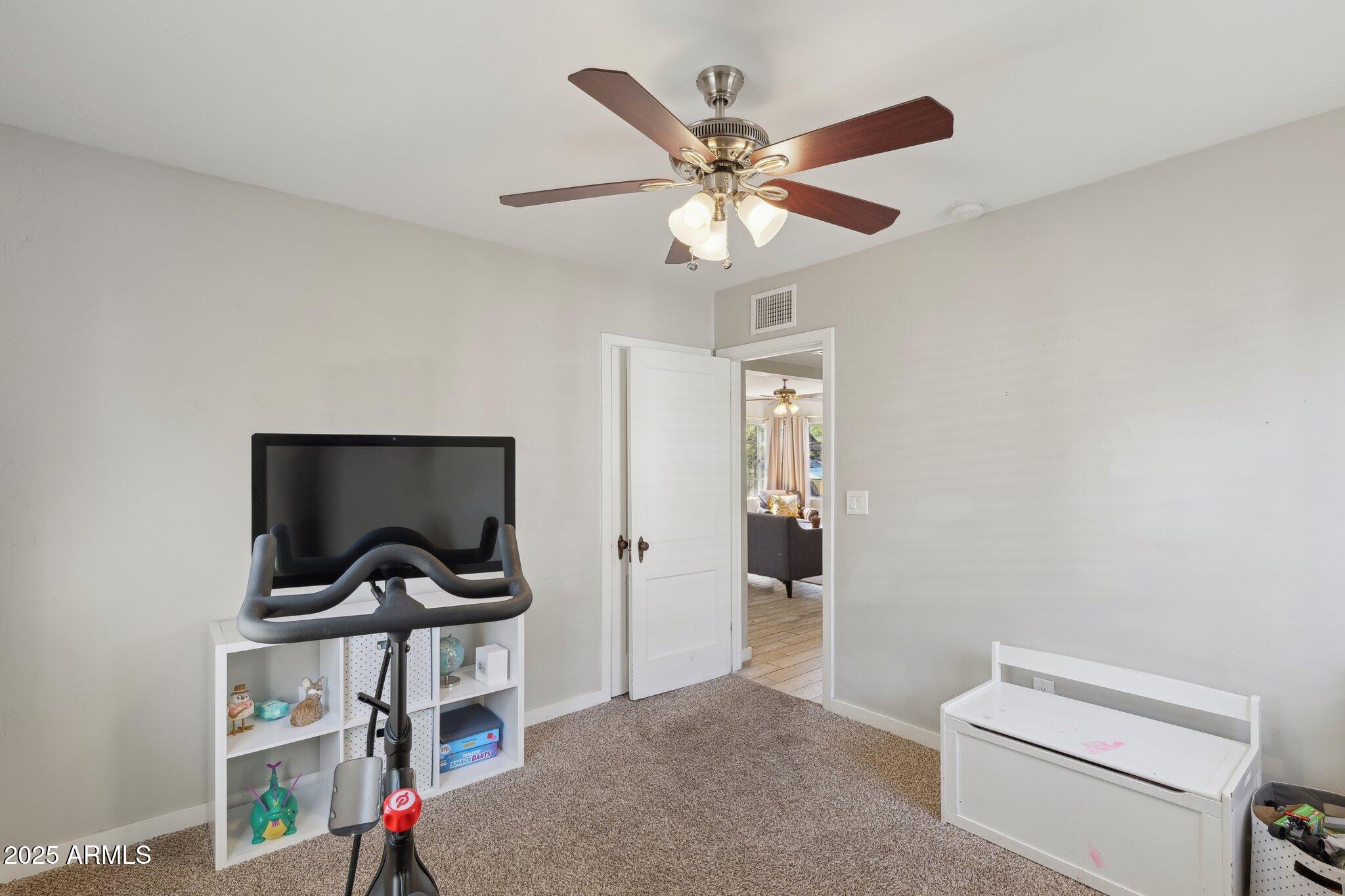 1110 W HEATHERBRAE Drive