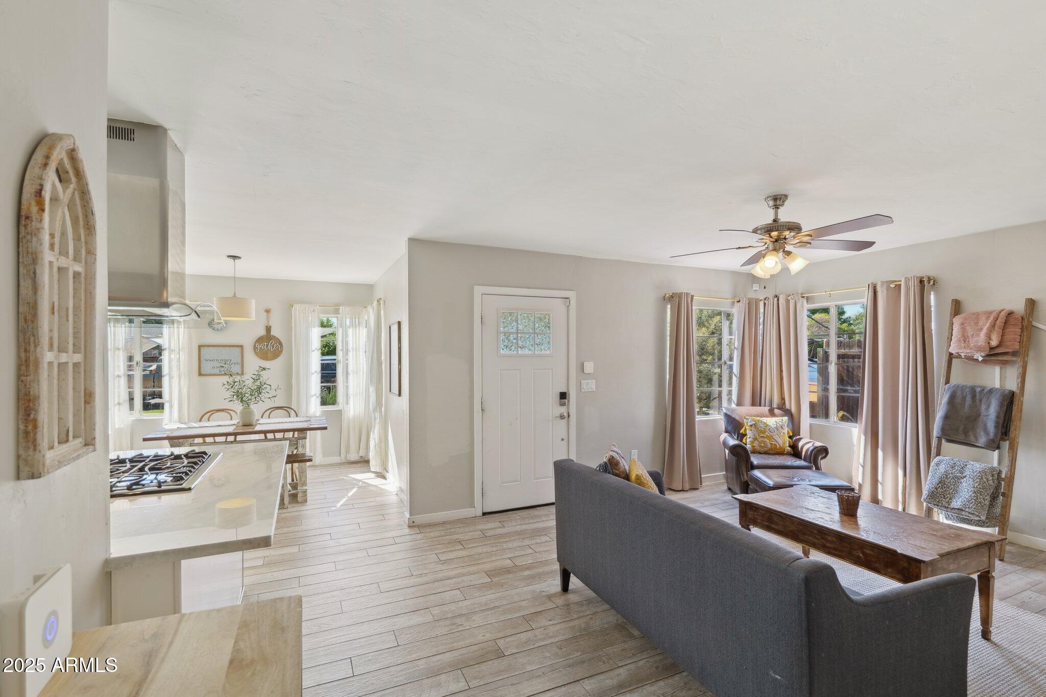 1110 W HEATHERBRAE Drive