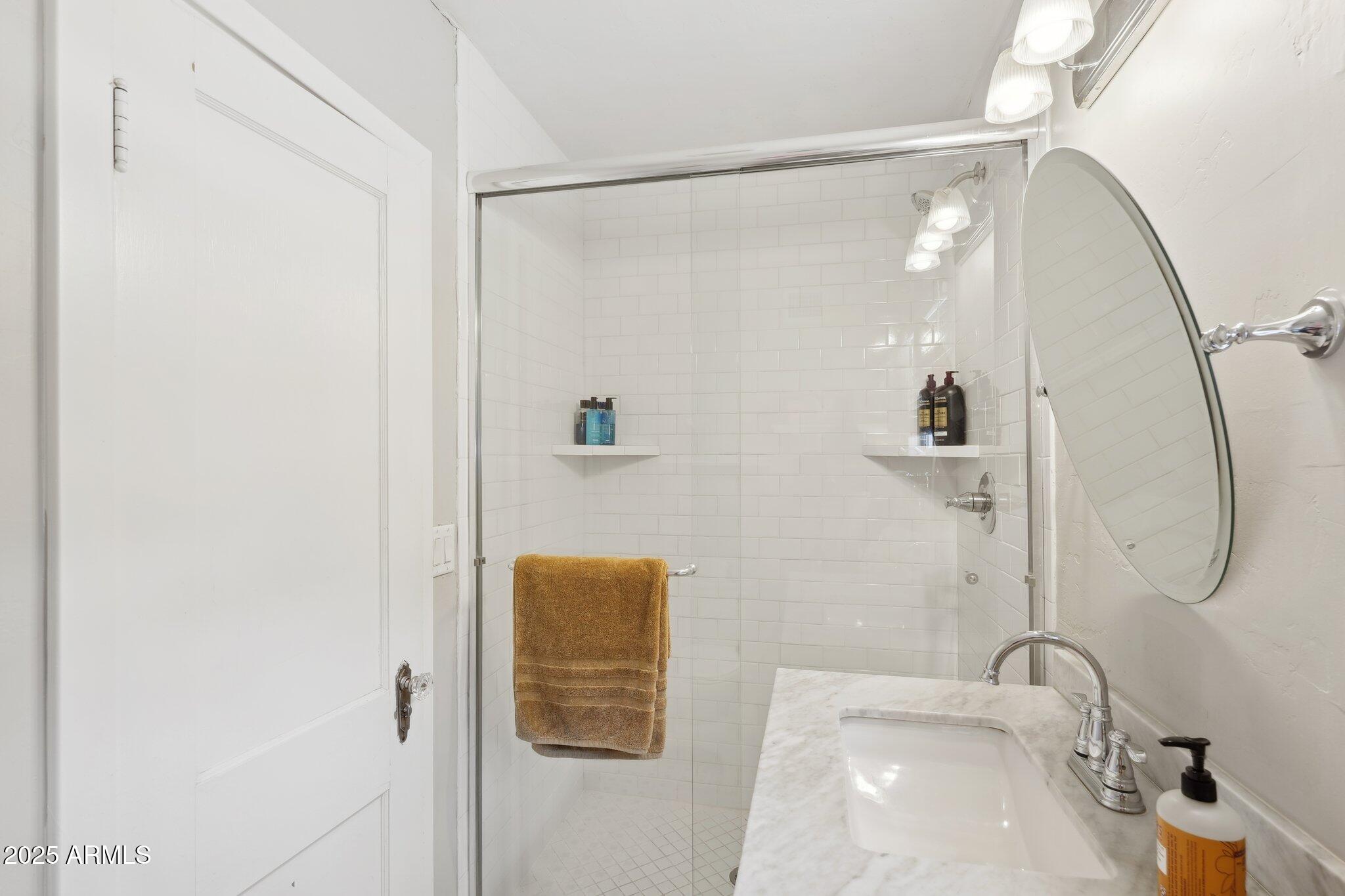 1110 W HEATHERBRAE Drive