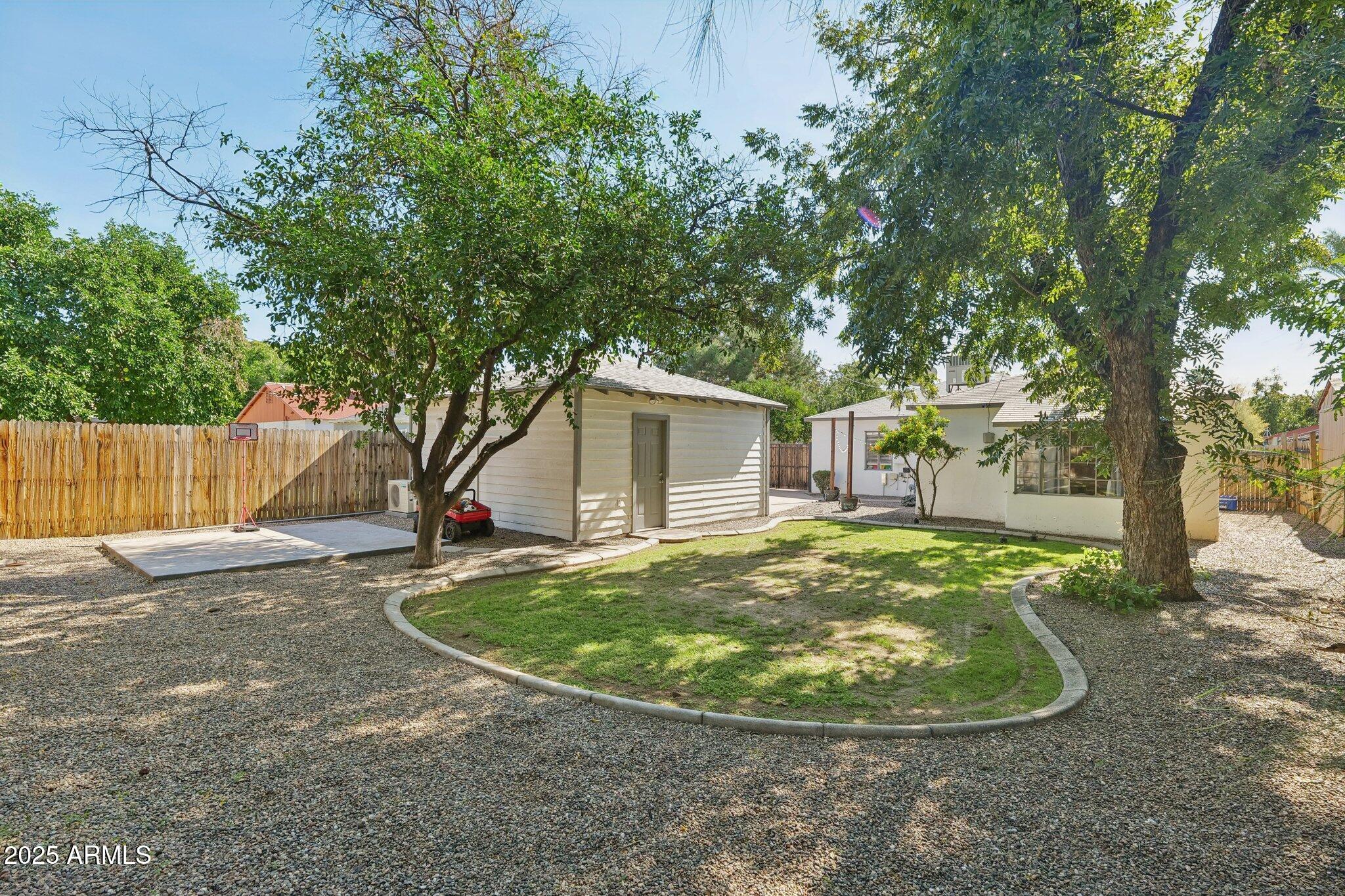 1110 W HEATHERBRAE Drive
