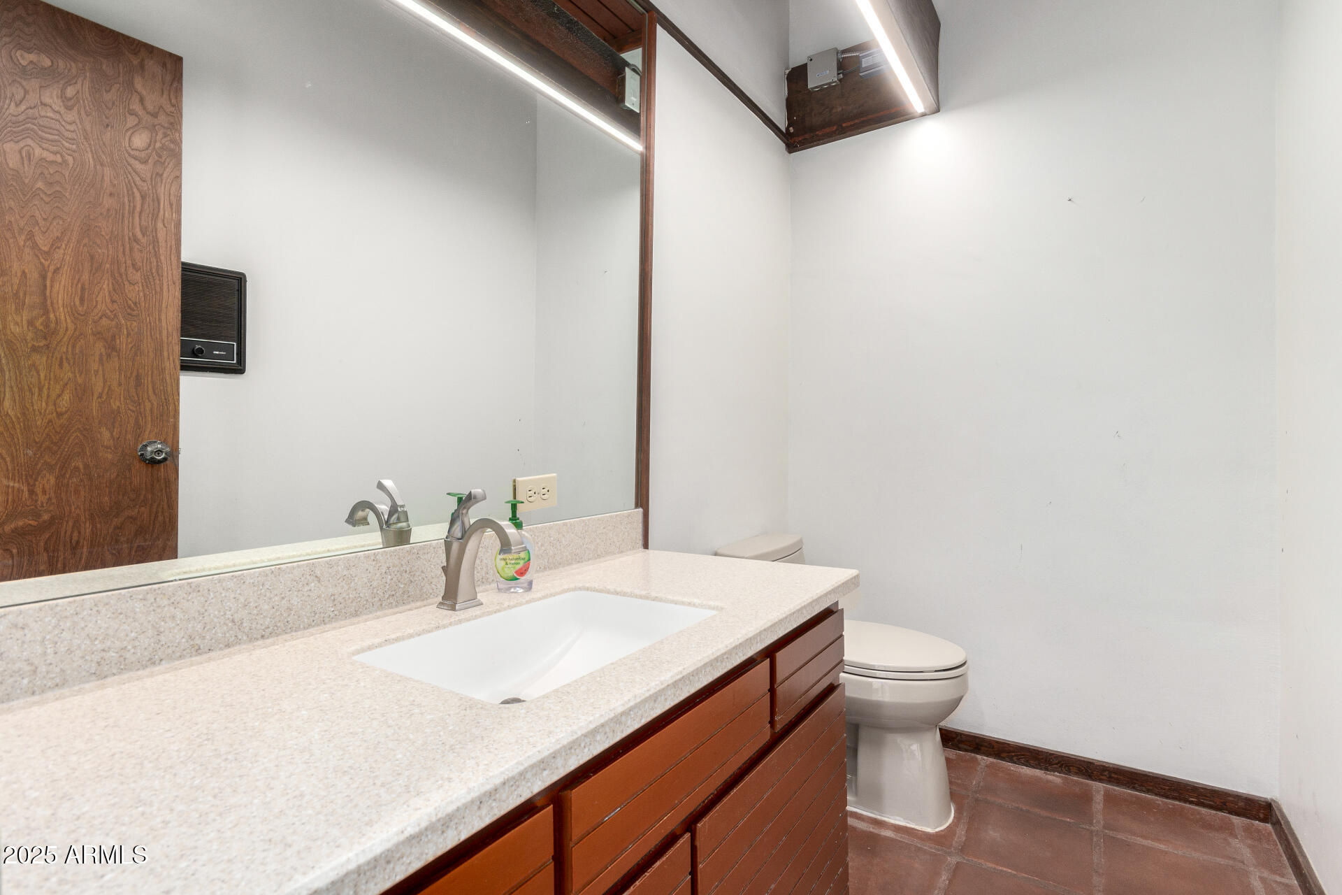 5275 N Camelhead Road