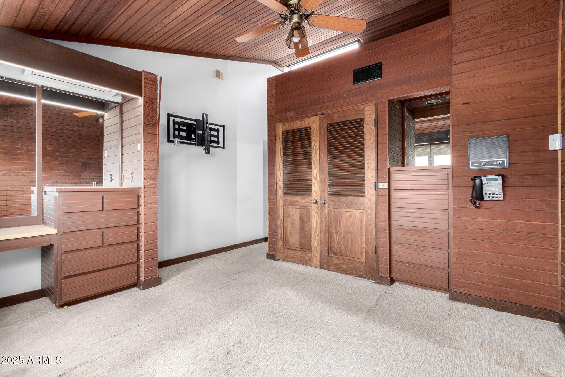 5275 N Camelhead Road