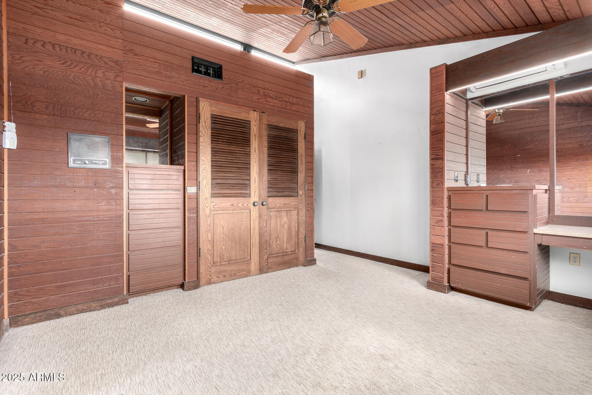 5275 N Camelhead Road