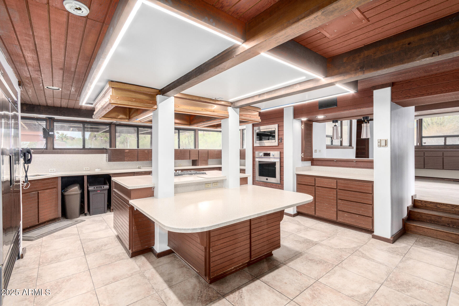 5275 N Camelhead Road