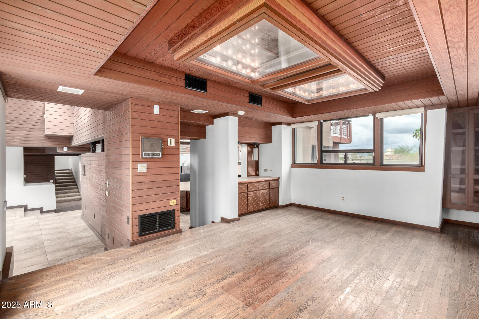 5275 N Camelhead Road