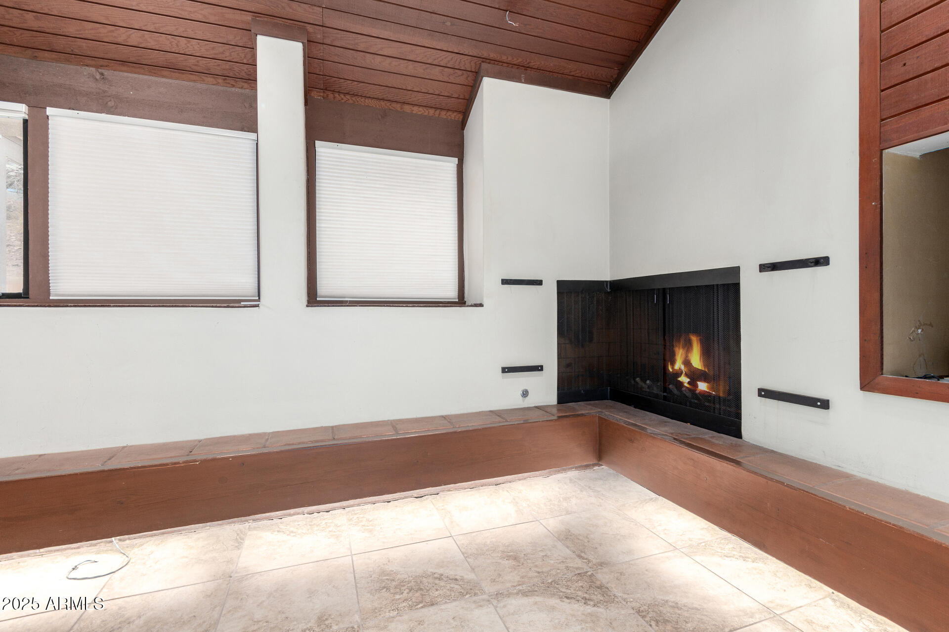 5275 N Camelhead Road