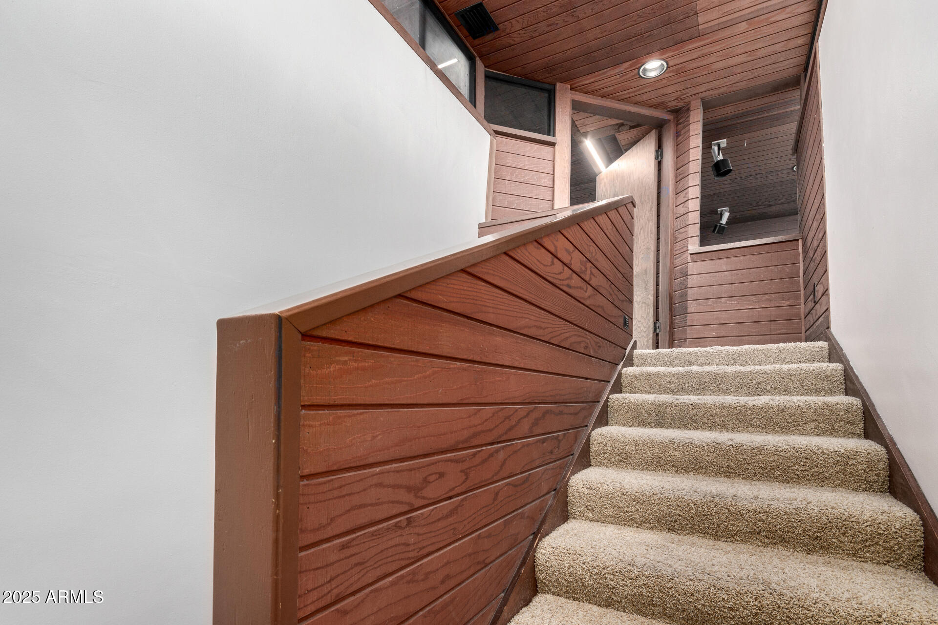 5275 N Camelhead Road