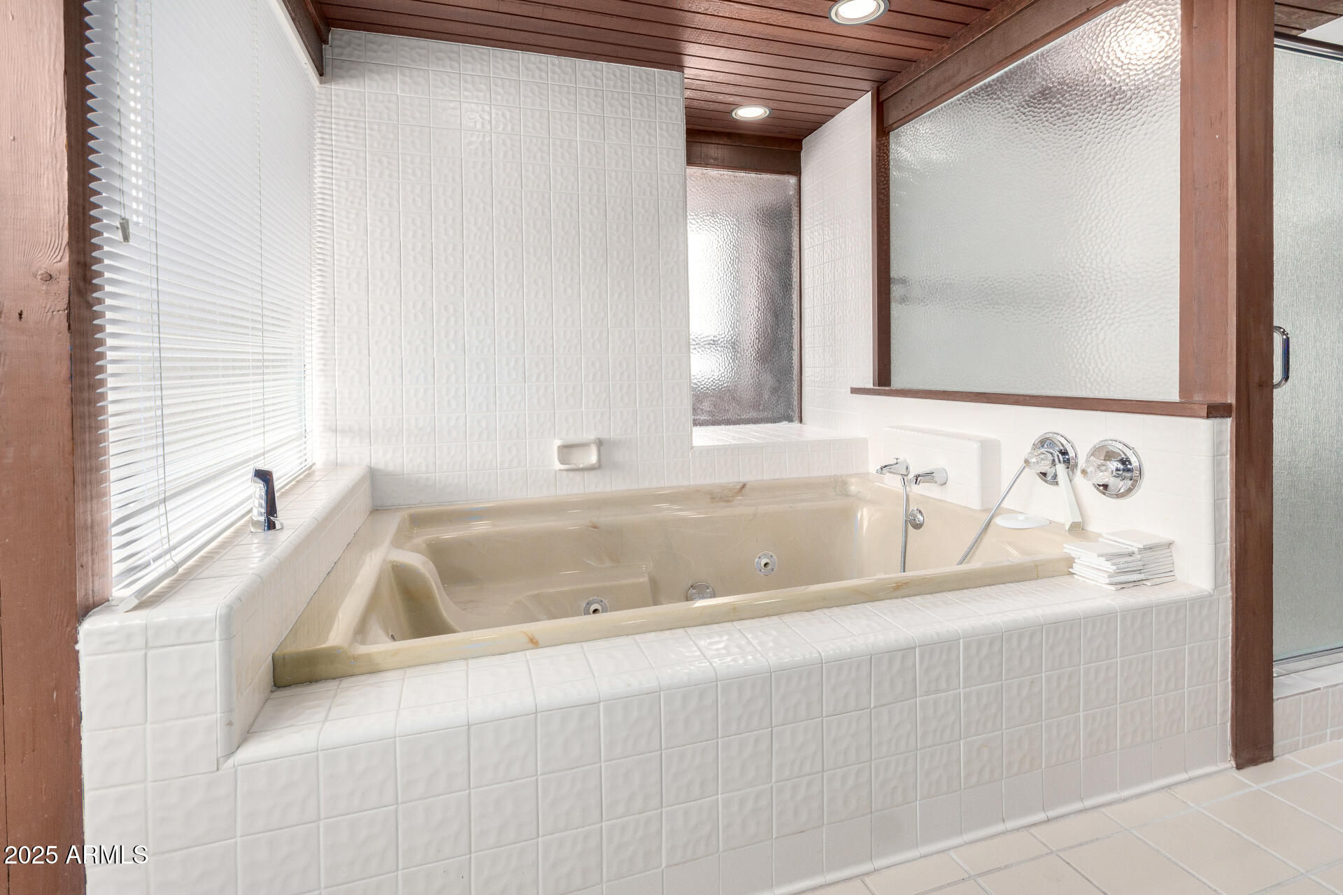 5275 N Camelhead Road