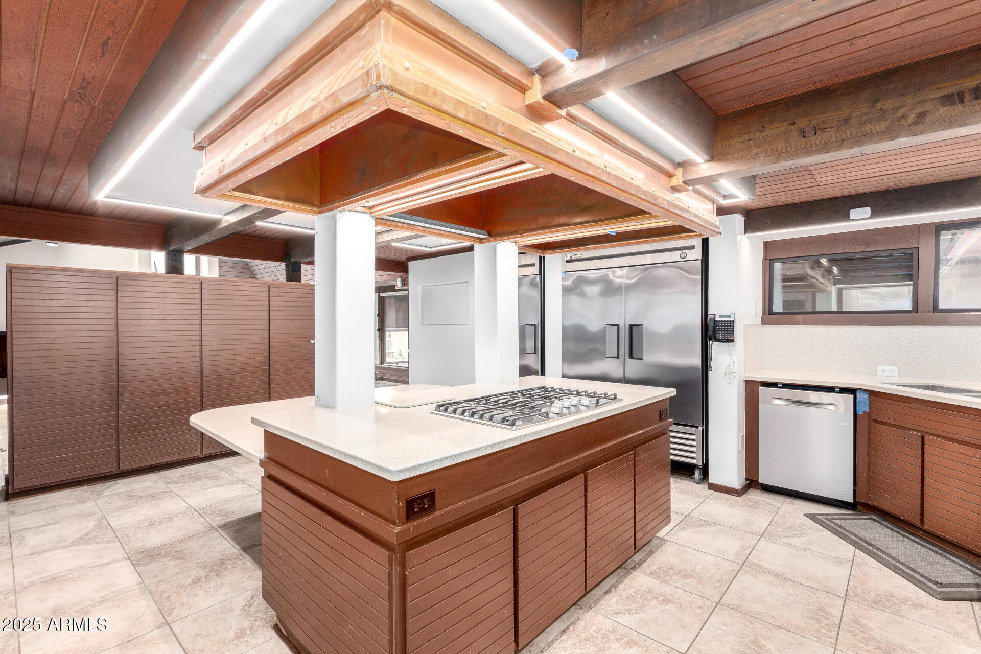 5275 N Camelhead Road