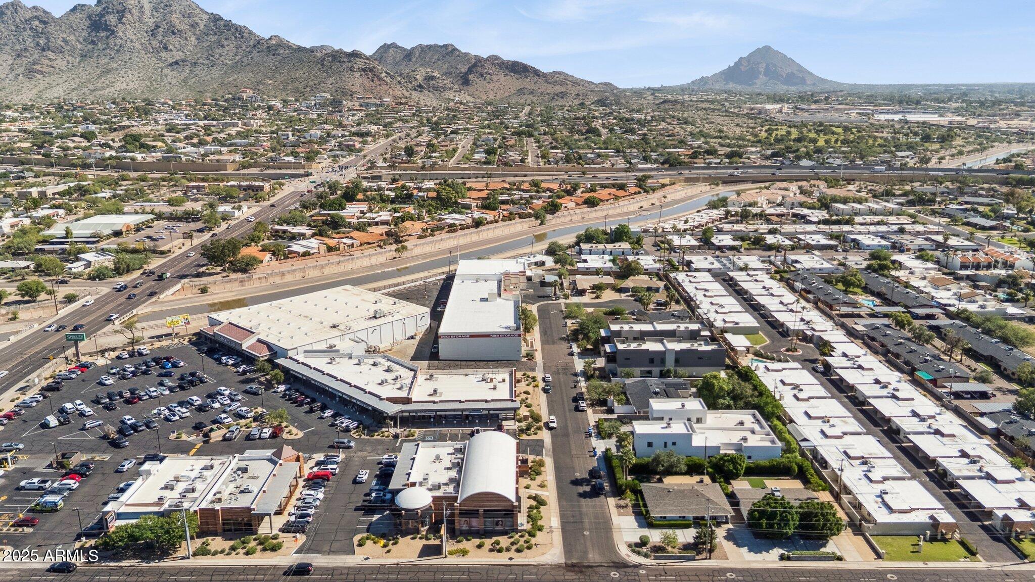 1643 E BORGHESE Place