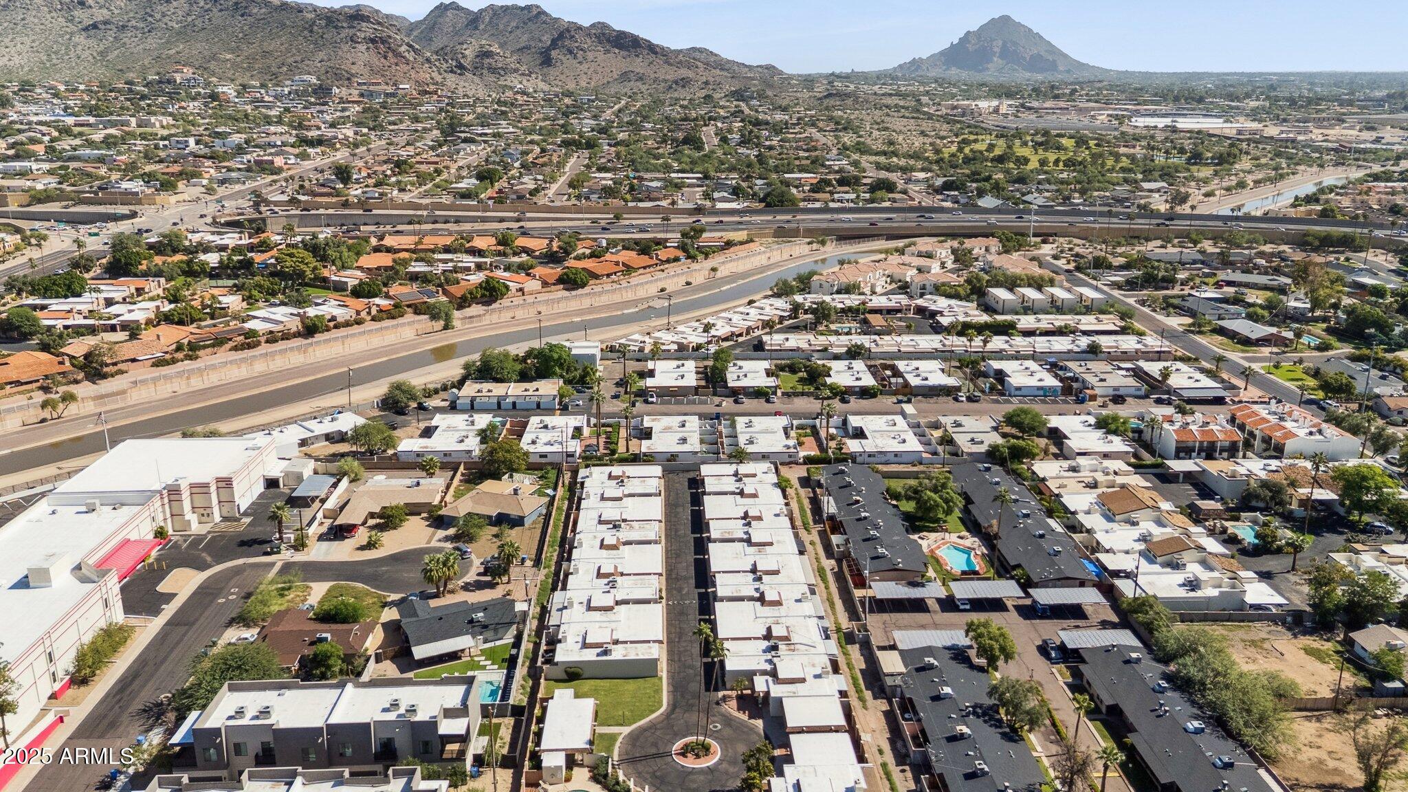 1643 E BORGHESE Place