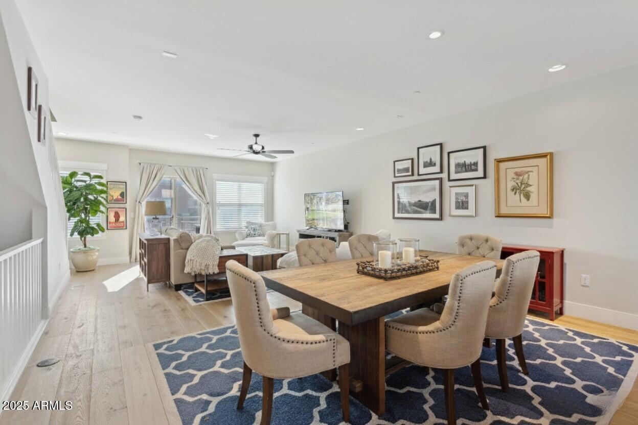 1400 E Bethany Home Road 22