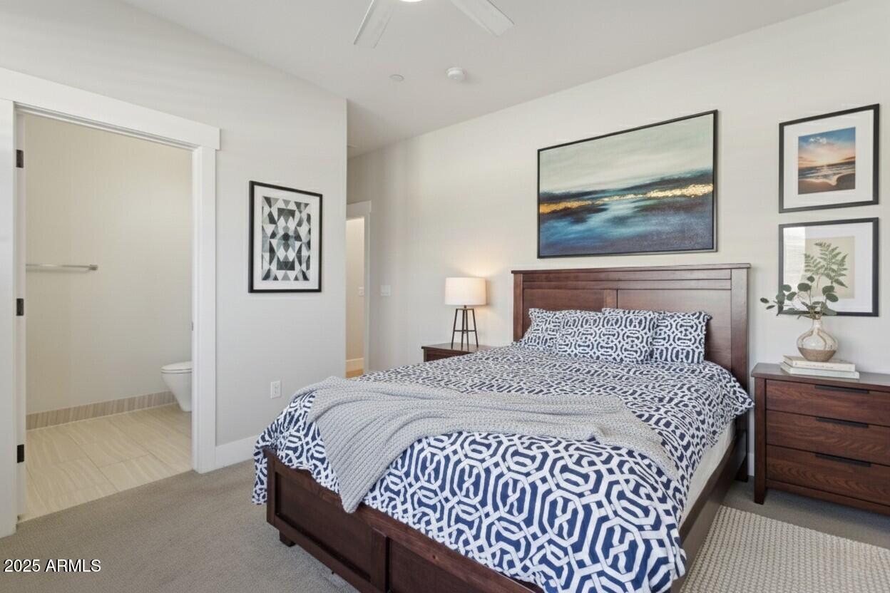 1400 E Bethany Home Road 22