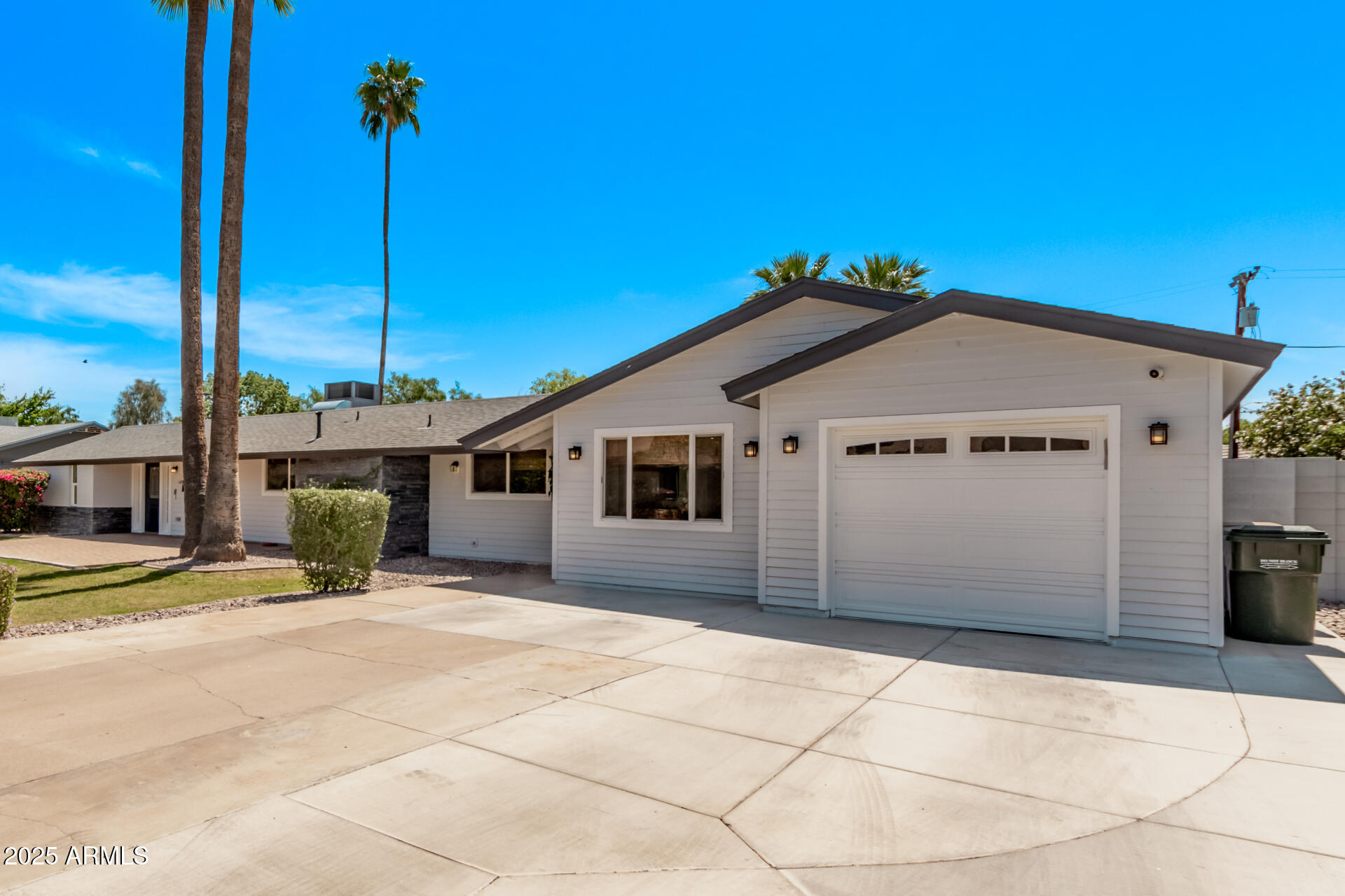 1431 E SAN JUAN Avenue